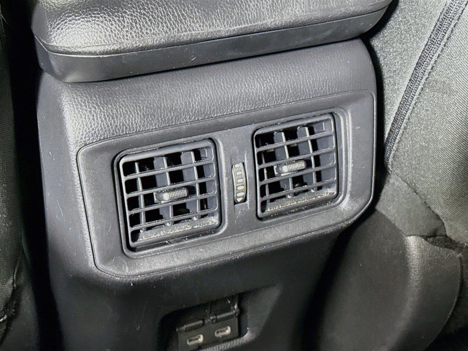 2025 Toyota RAV4 XLE photo 35