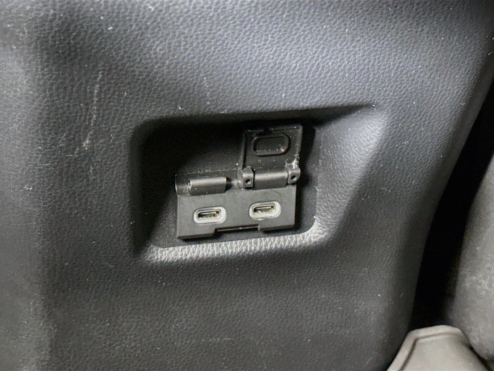 2025 Toyota RAV4 XLE photo 36