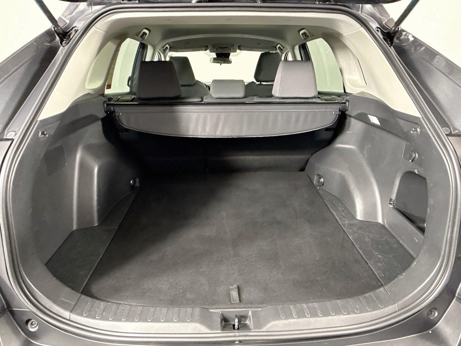 2025 Toyota RAV4 XLE photo 37
