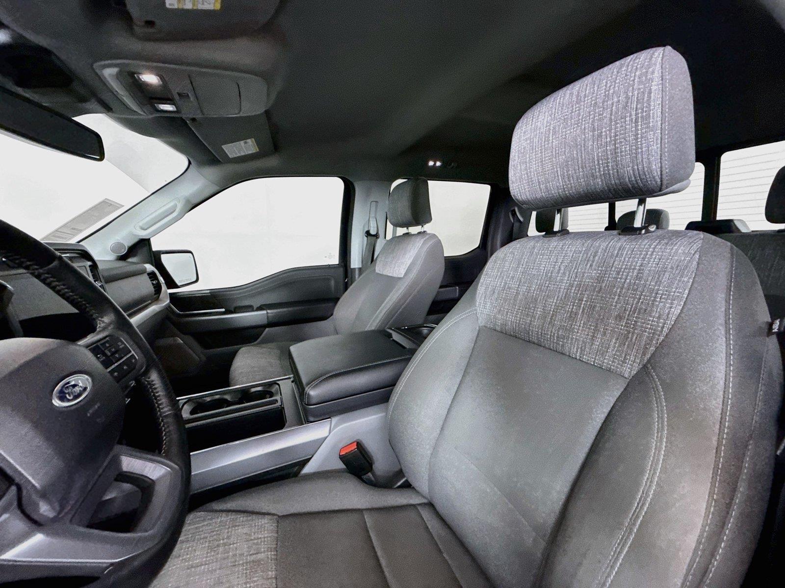 2022 Ford F-150 XLT photo 2