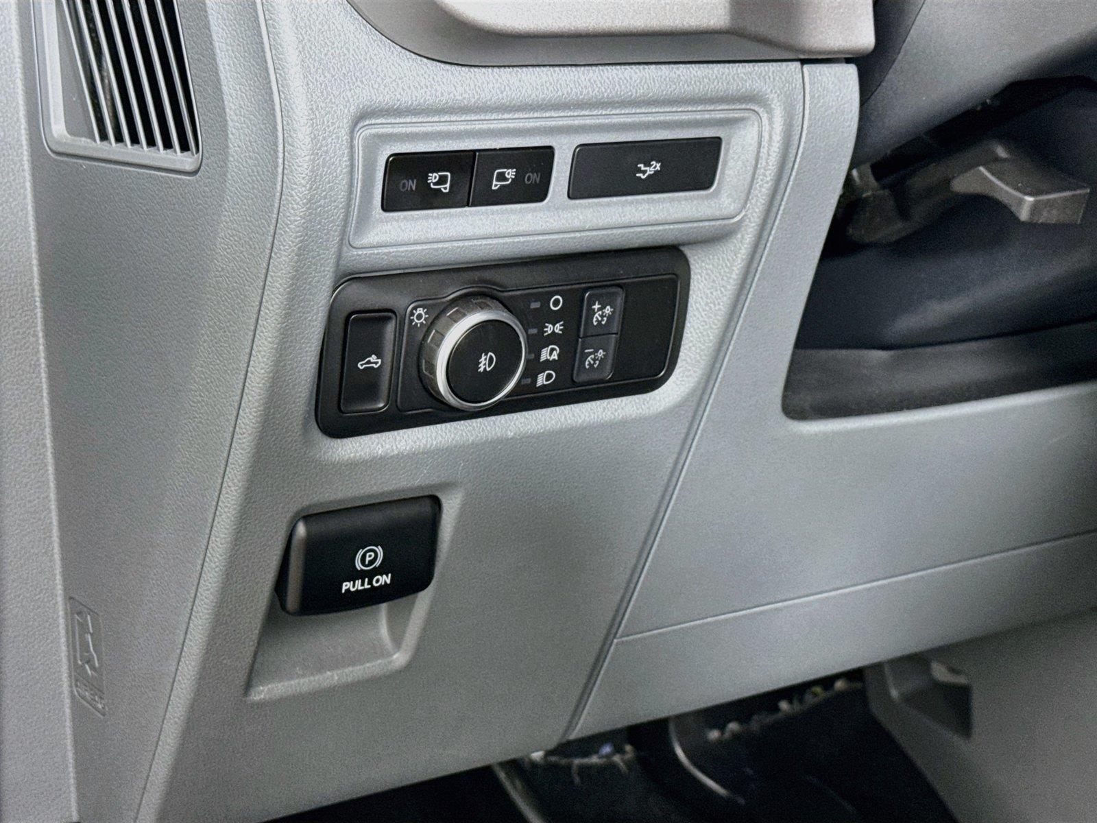 2022 Ford F-150 XLT photo 14
