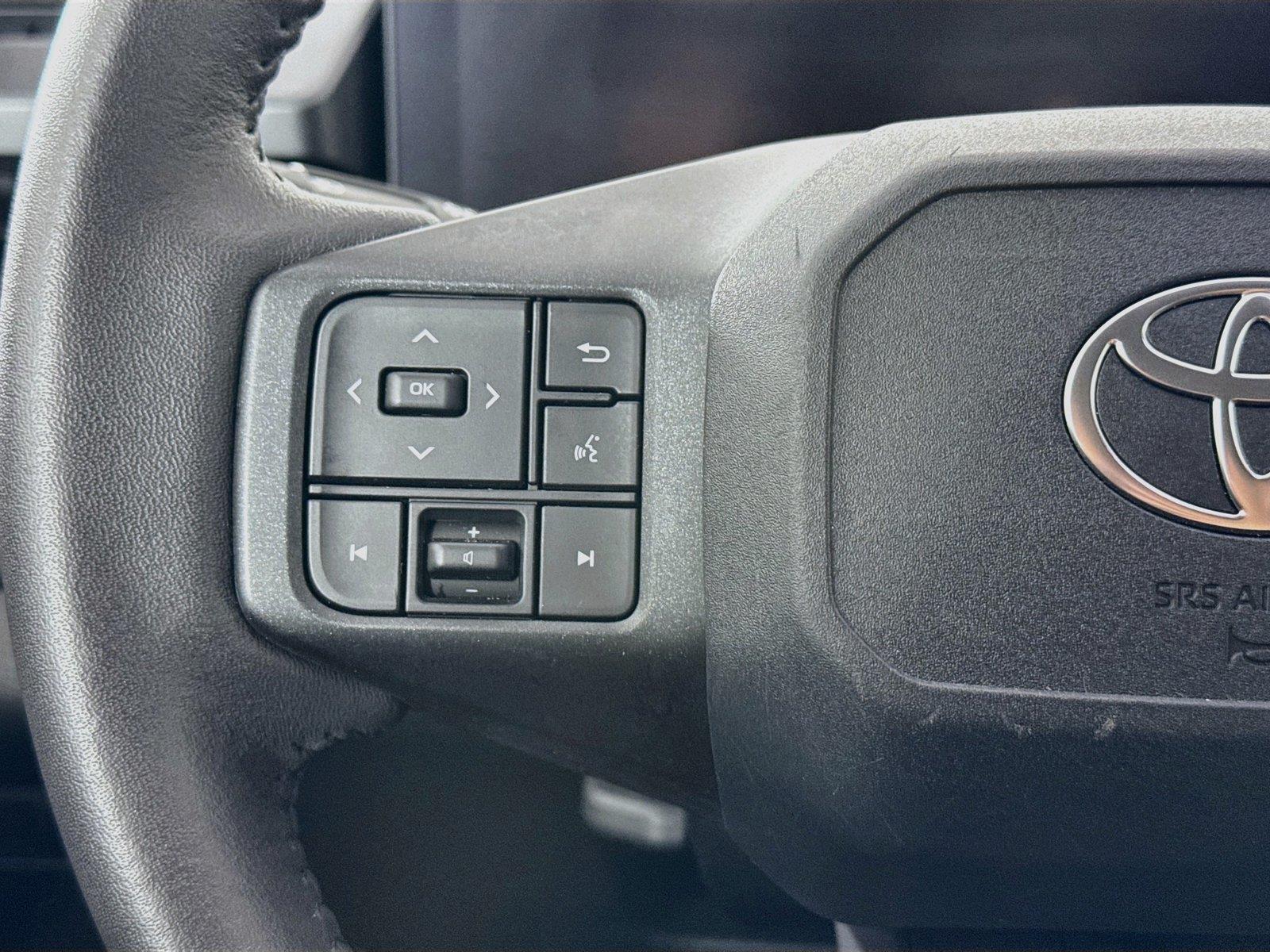 2026 Toyota RAV4 XLE Premium photo 17