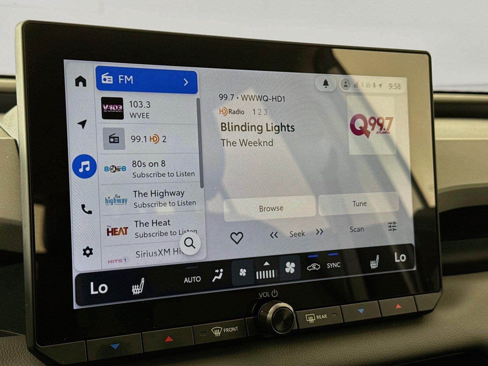 2026 Toyota RAV4 XLE Premium photo 22