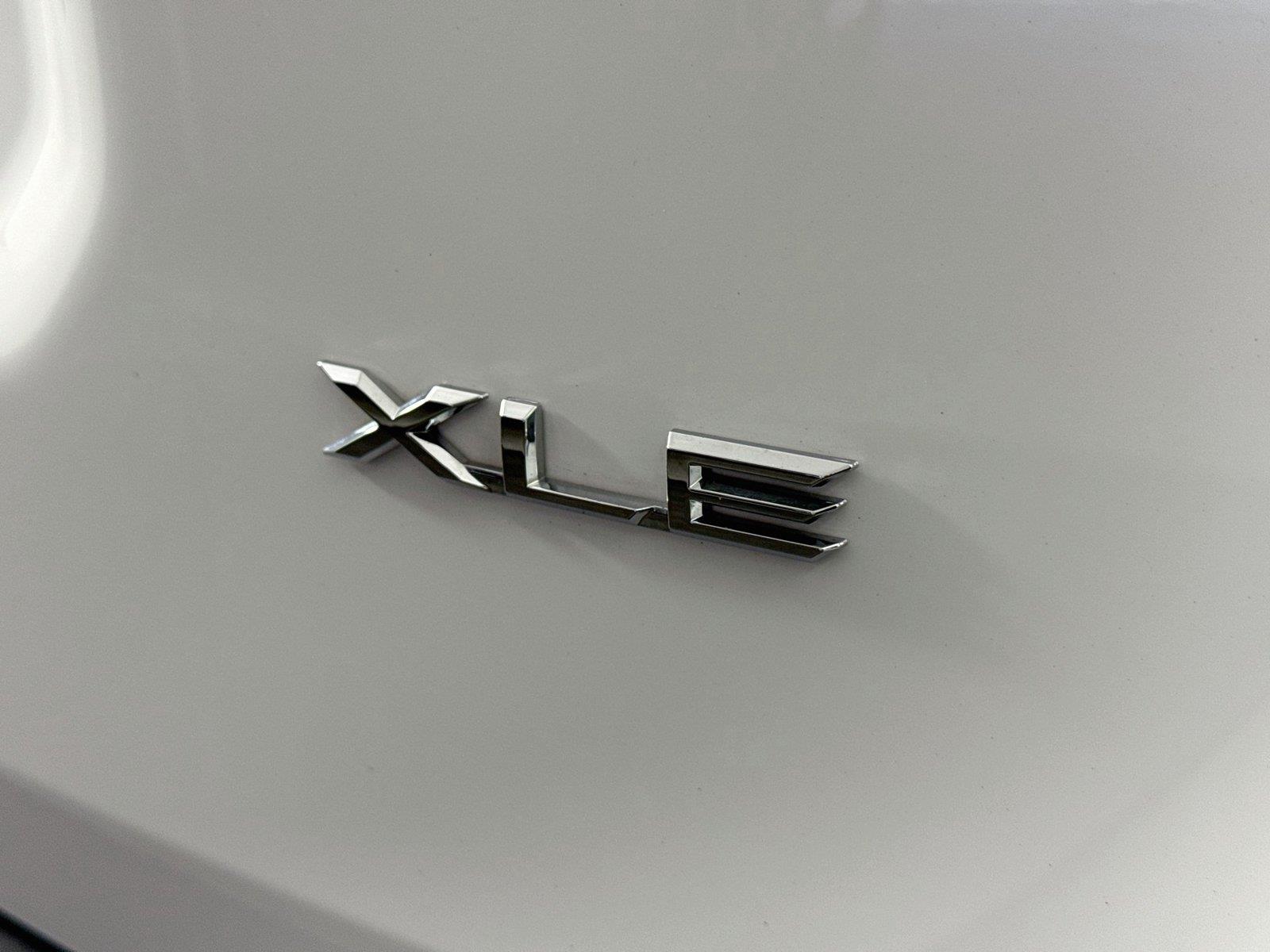2026 Toyota RAV4 XLE Premium photo 14