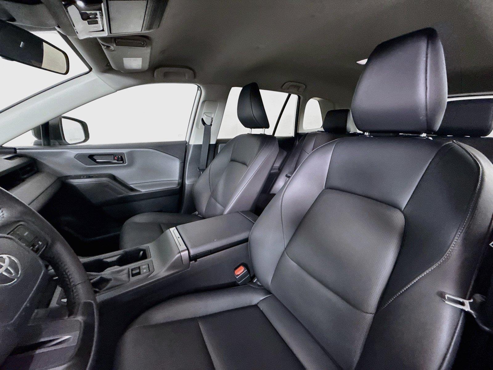 2026 Toyota RAV4 XLE Premium photo 2