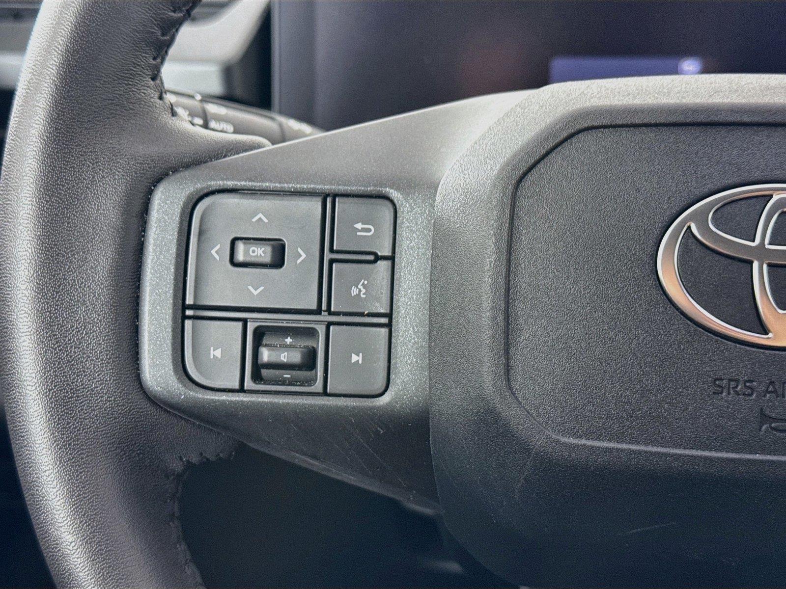 2026 Toyota RAV4 XLE Premium photo 17