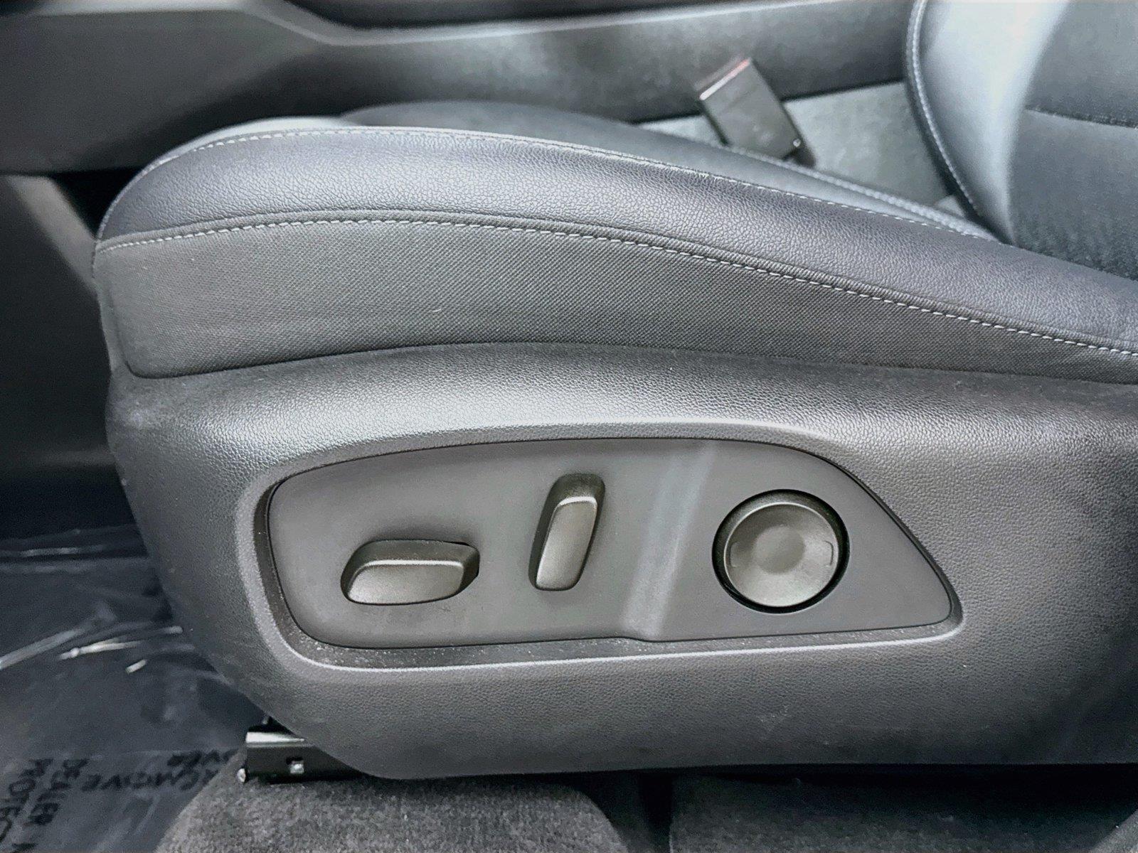 2025 Chevrolet Equinox AWD LT photo 28