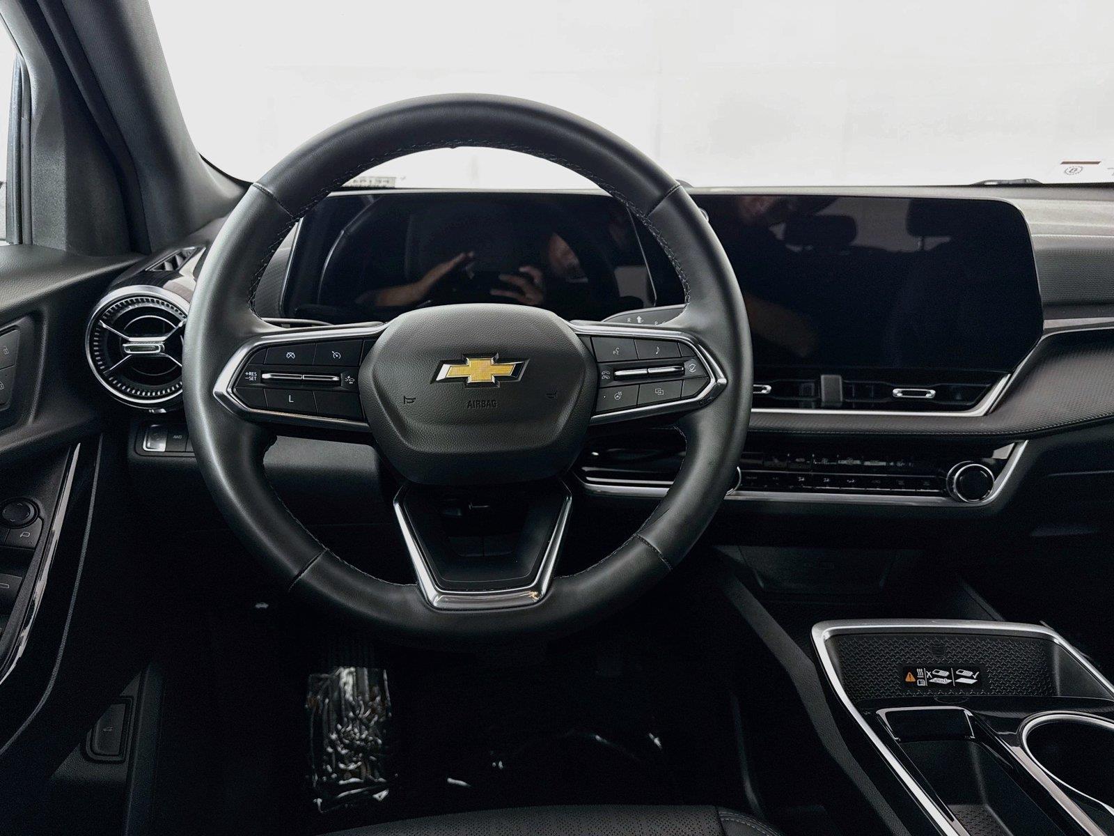 2025 Chevrolet Equinox AWD LT photo 30