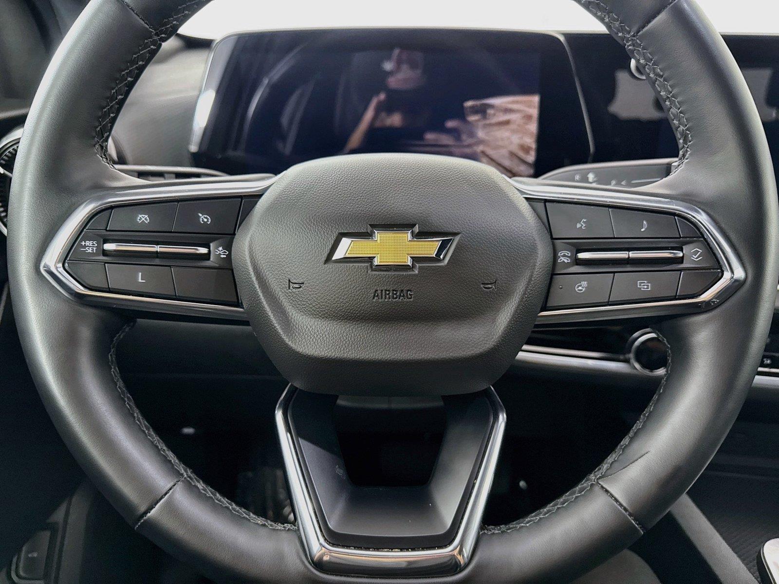 2025 Chevrolet Equinox AWD LT photo 16