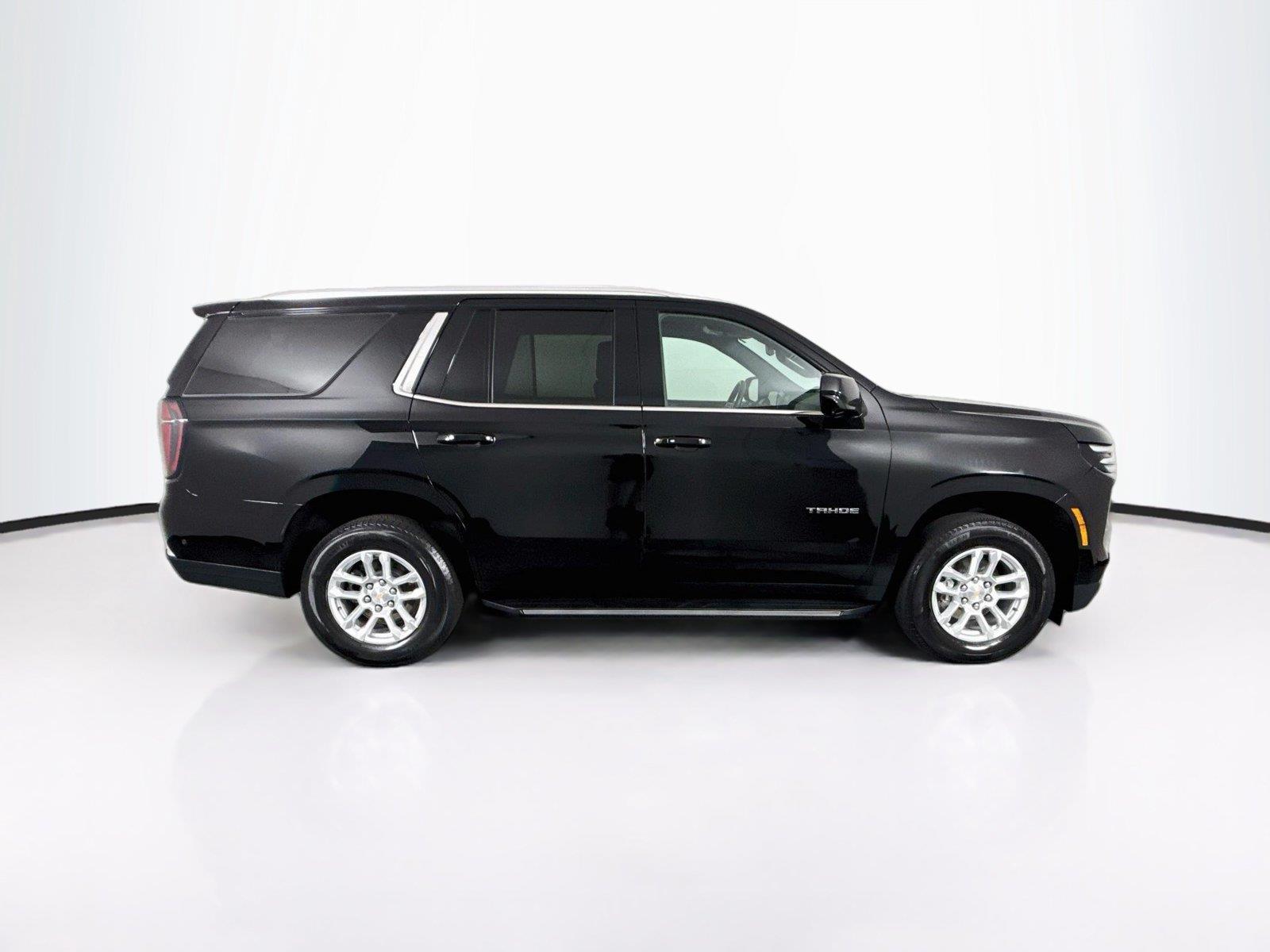 2025 Chevrolet Tahoe LT photo 10