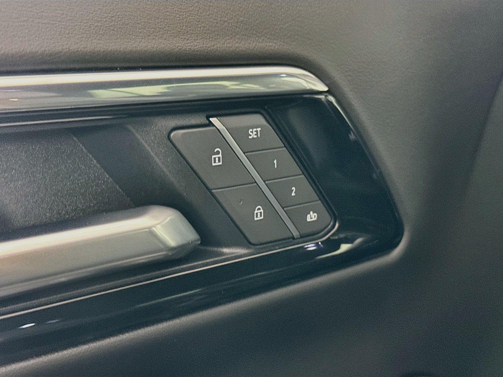2025 Chevrolet Tahoe LT photo 27