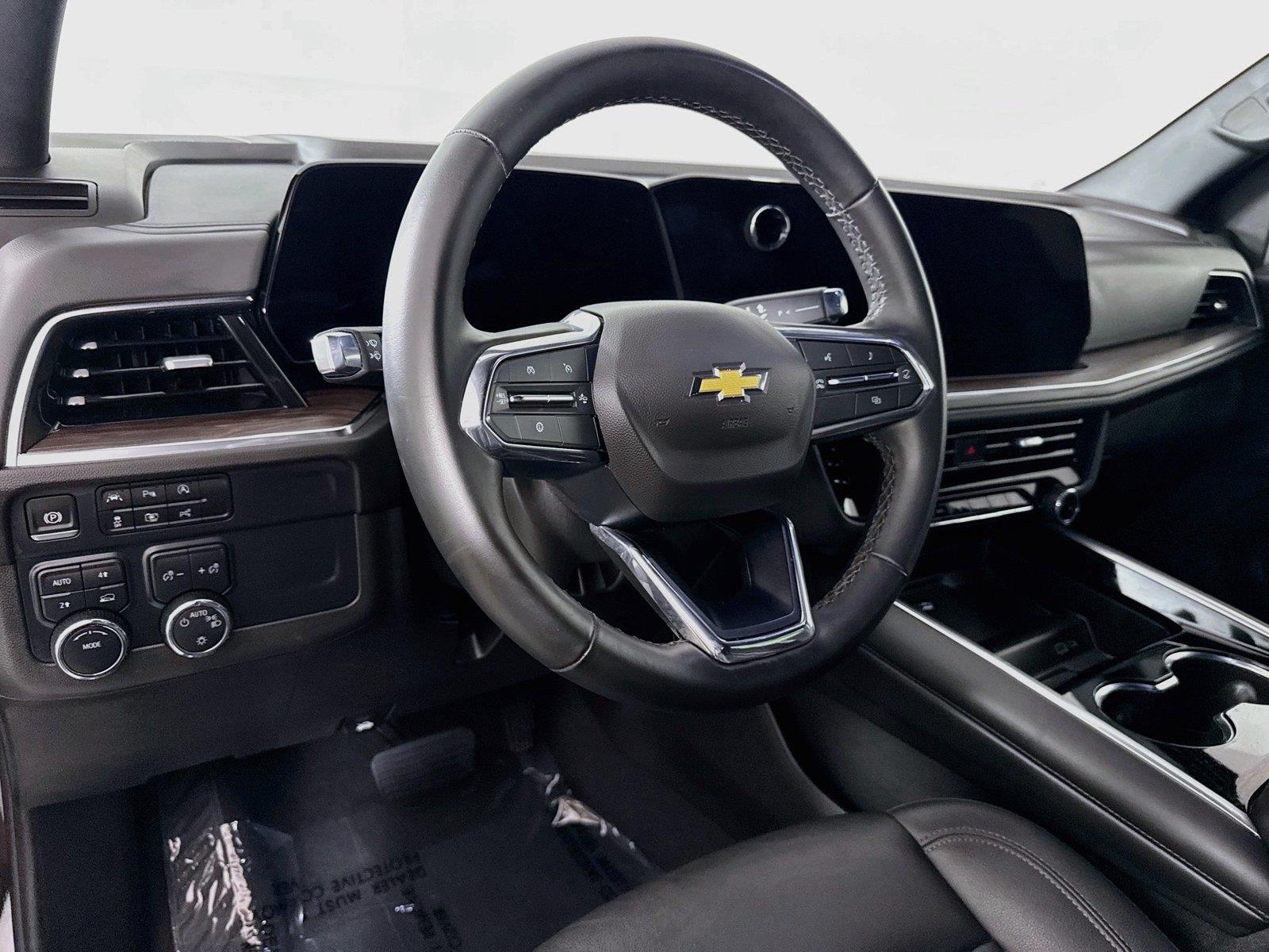 2025 Chevrolet Tahoe LT photo 3