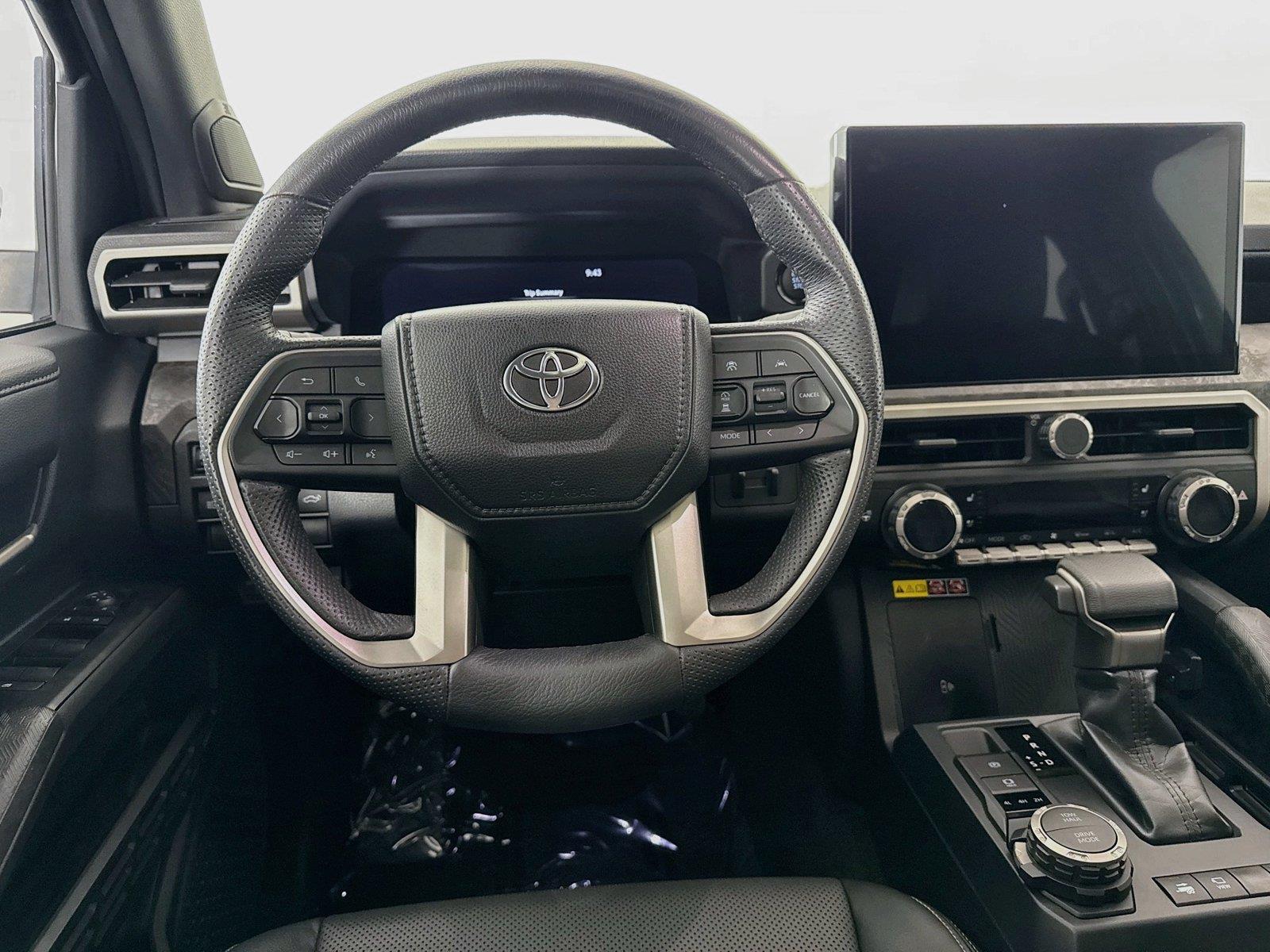 2024 Toyota Tacoma Limited photo 32