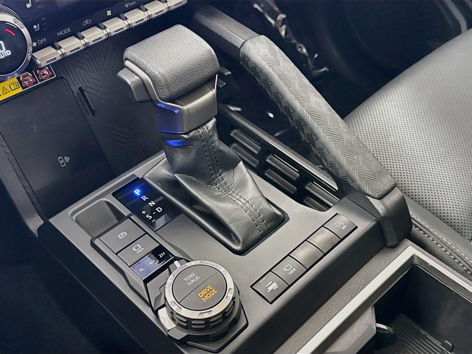 2024 Toyota Tacoma Limited photo 27