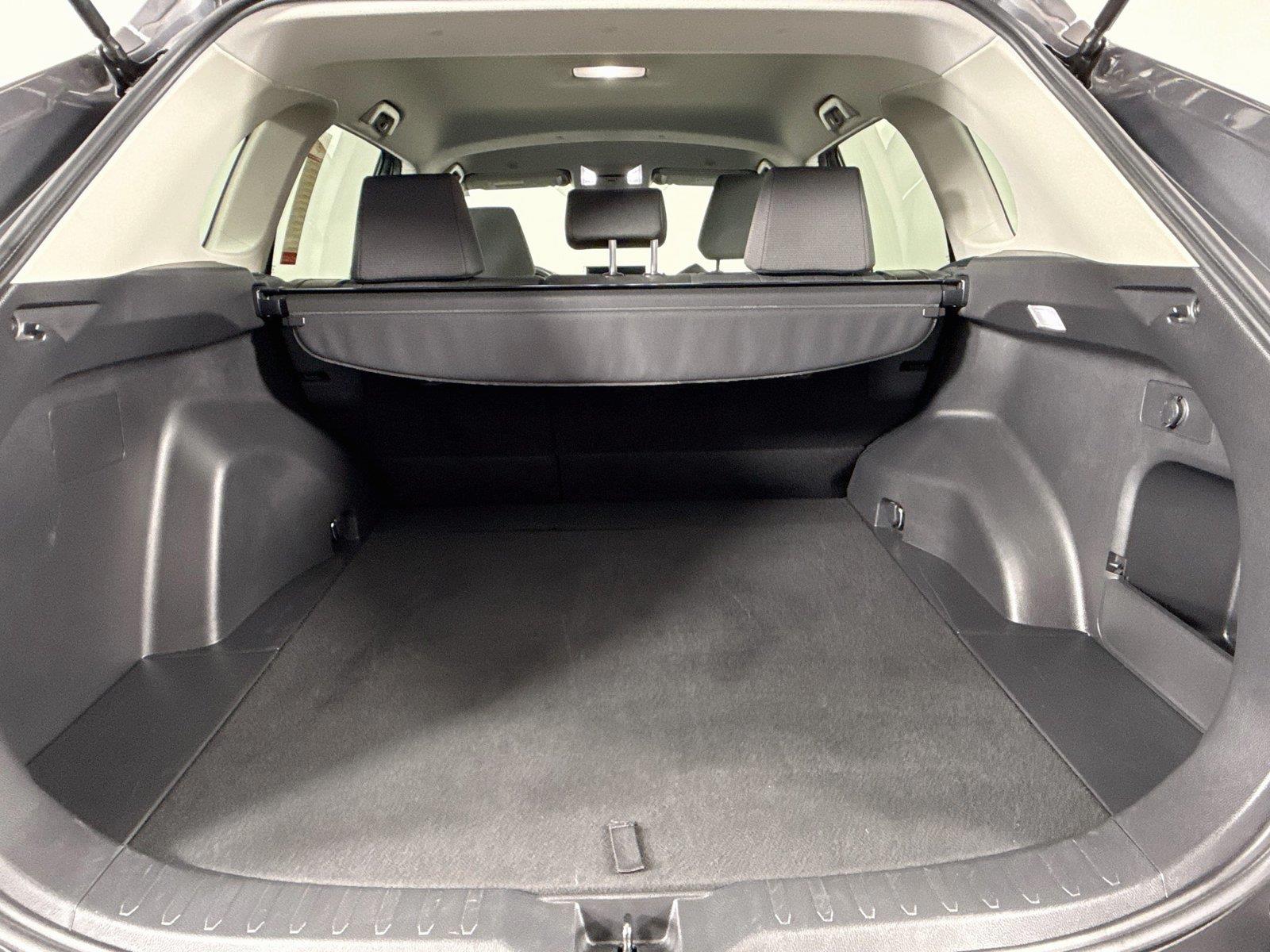2025 Toyota RAV4 XLE photo 35