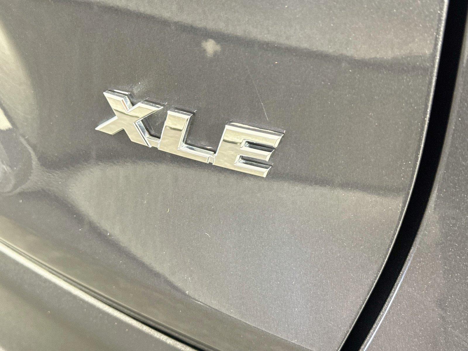 2025 Toyota RAV4 XLE photo 13