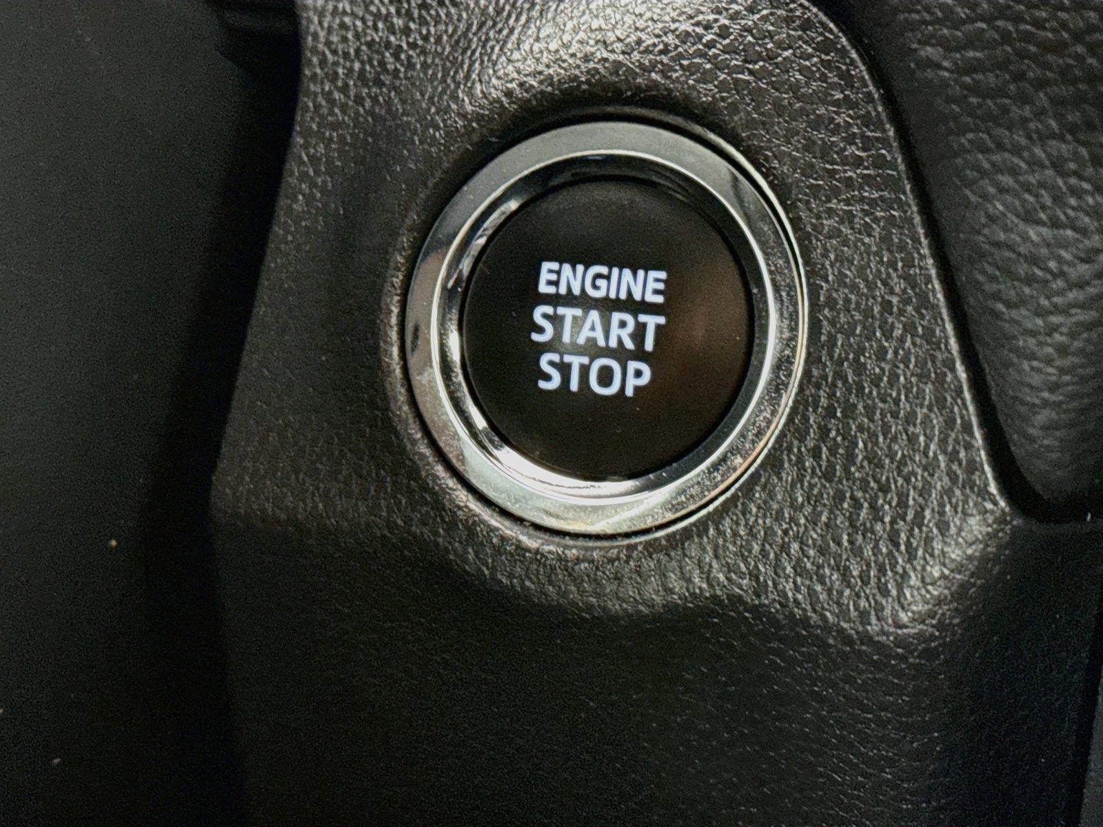 2025 Toyota RAV4 XLE photo 20
