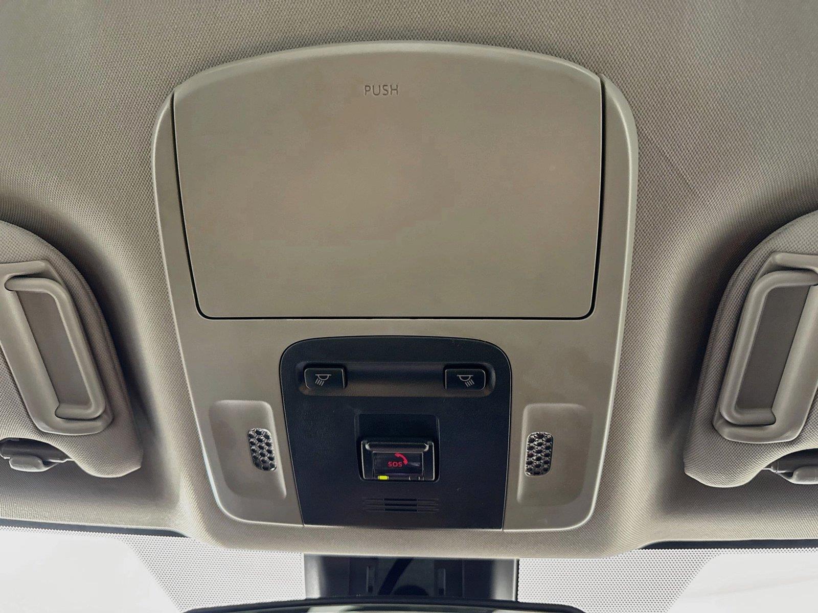 2024 Toyota Camry SE photo 5