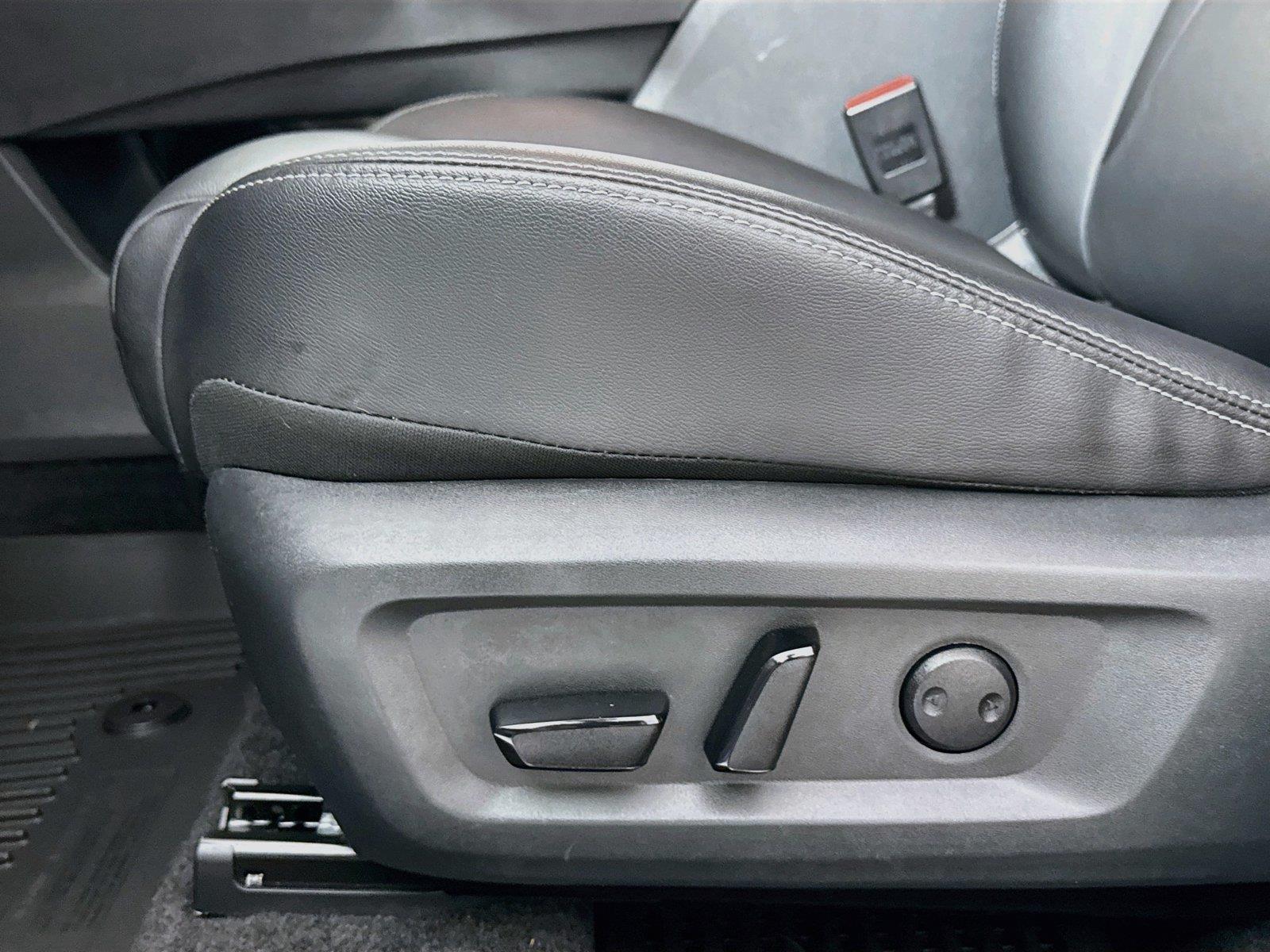 2026 Nissan Rogue SL photo 27
