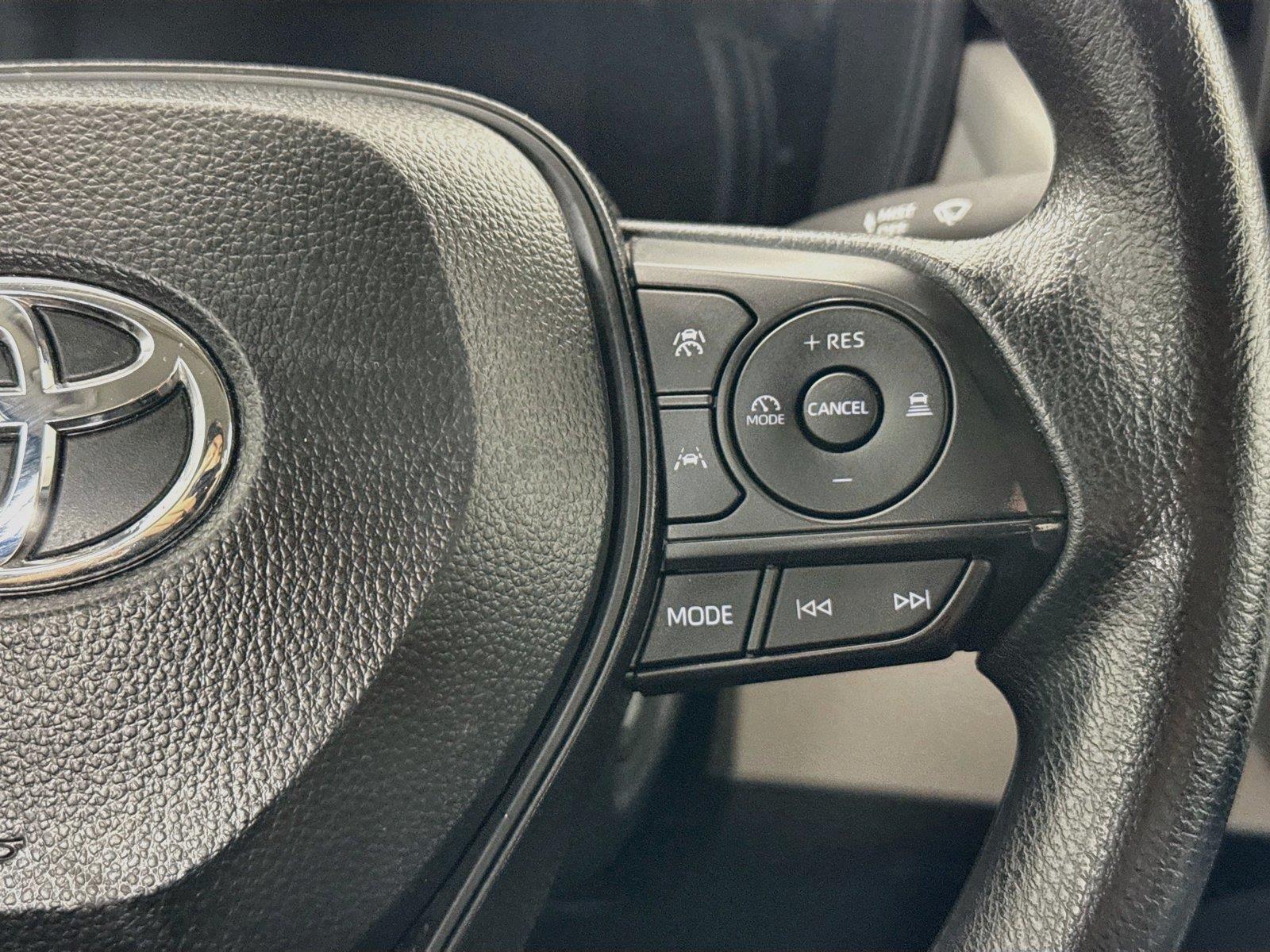 2026 Toyota Corolla LE photo 17