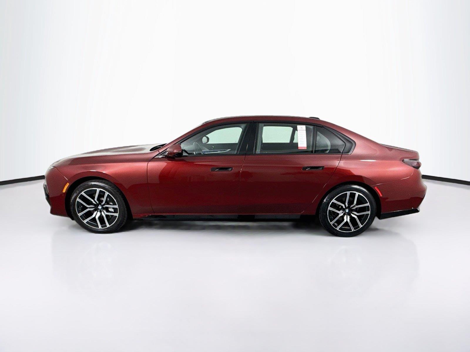 2025 BMW 7 Series 740i photo 13