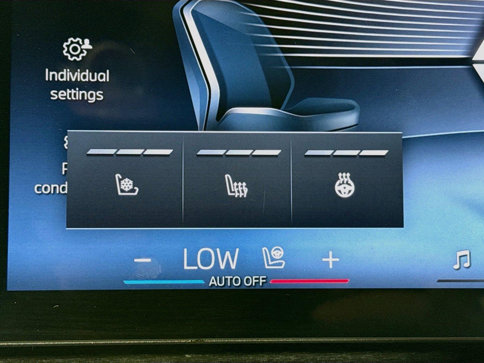 2025 BMW 7 Series 740i photo 7