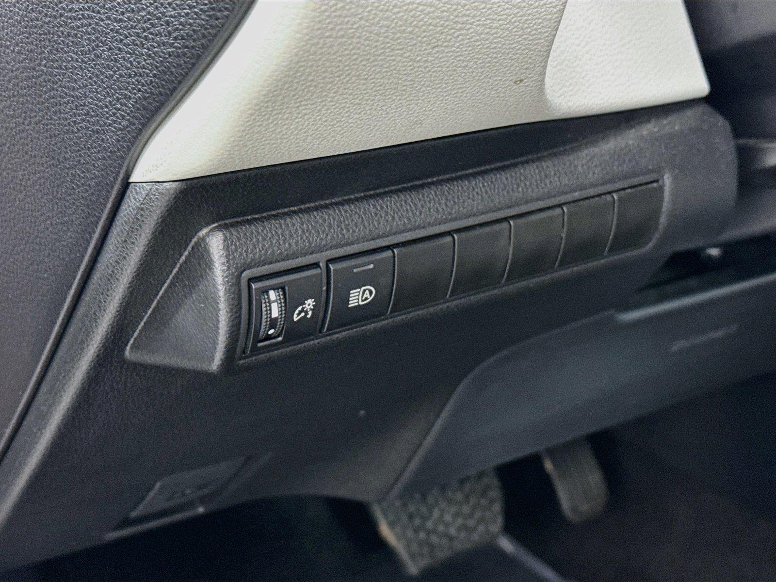 2026 Toyota Corolla LE photo 14