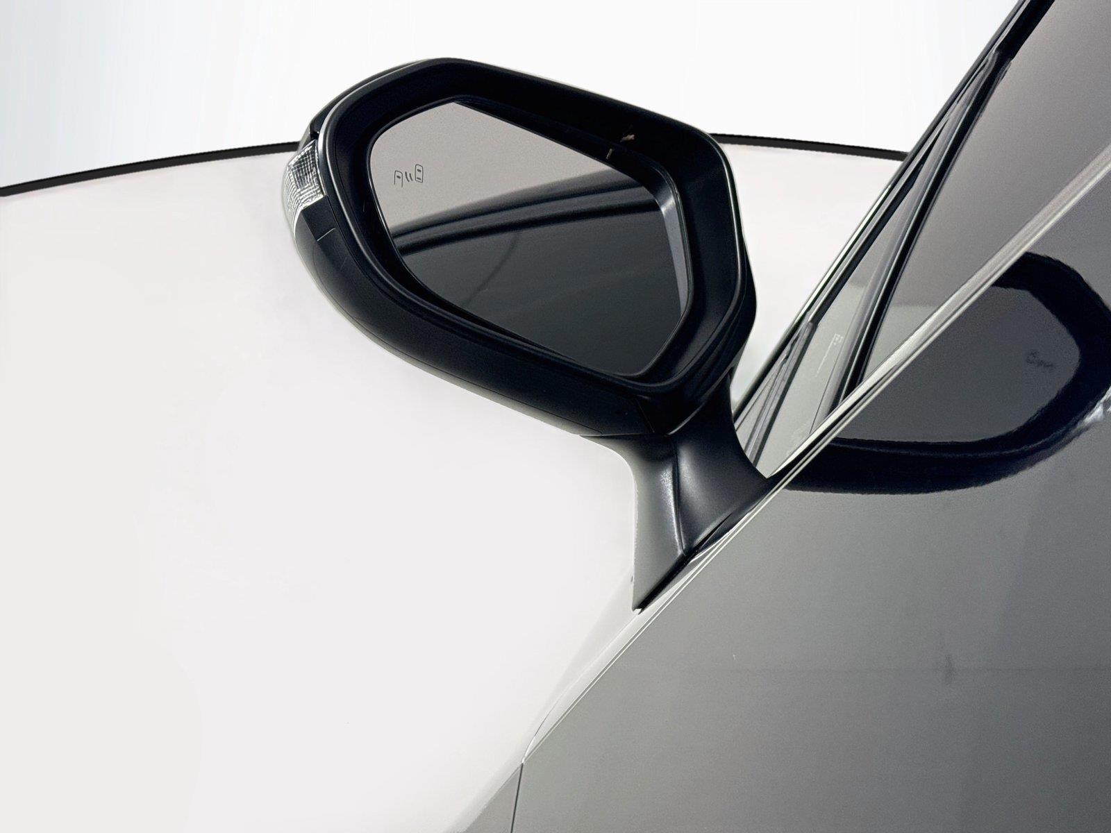2025 Toyota Corolla FX photo 4
