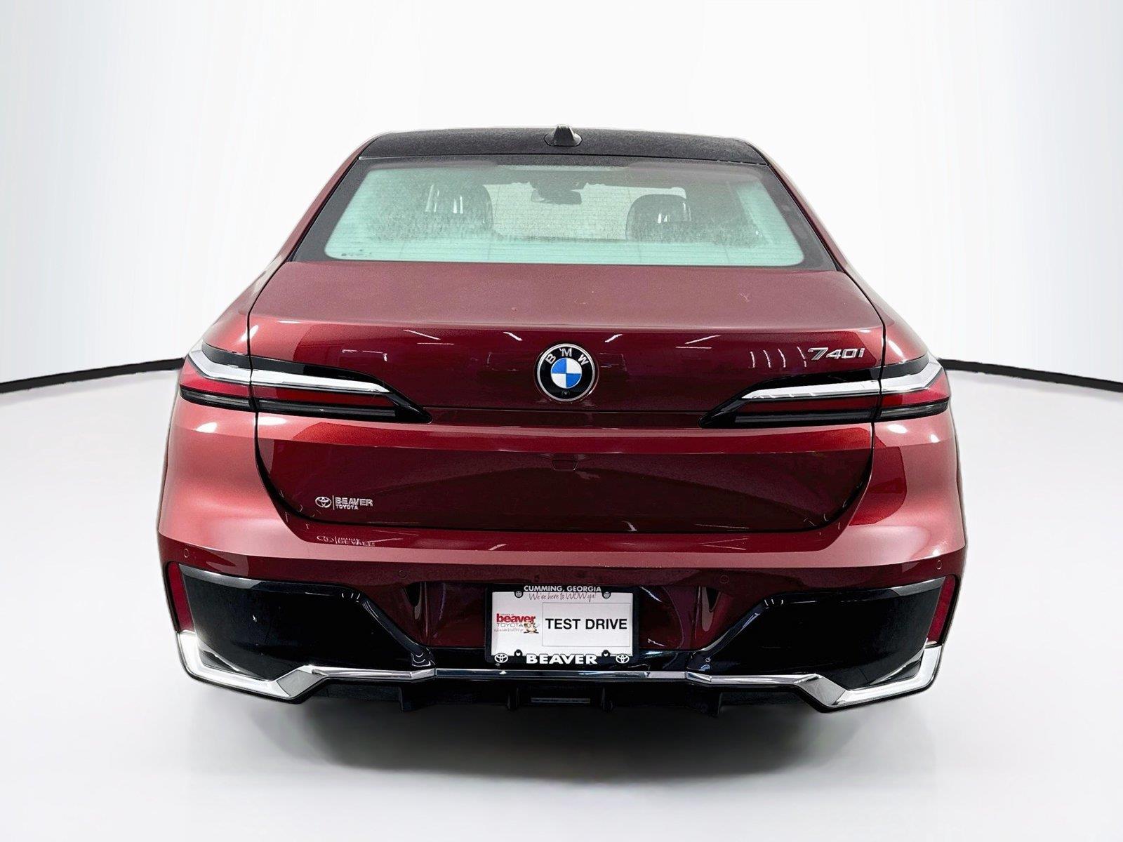 2025 BMW 7 Series 740i photo 11