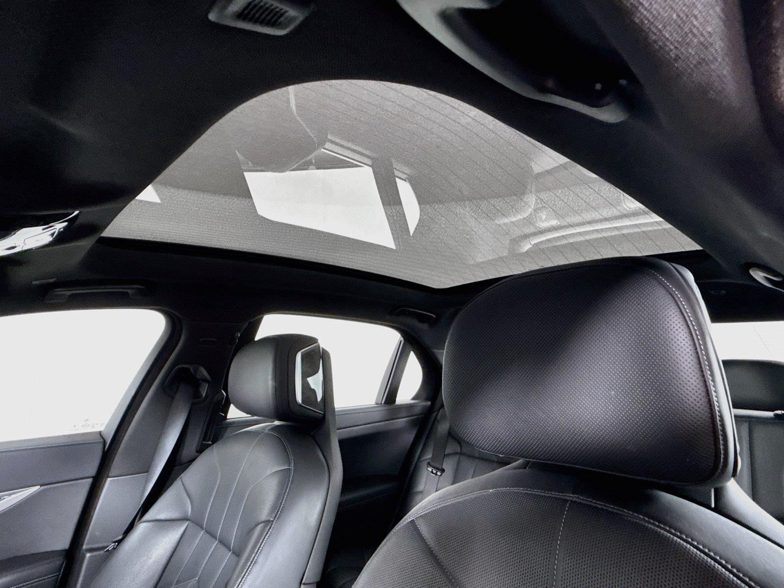 2025 BMW 7 Series 740i photo 5