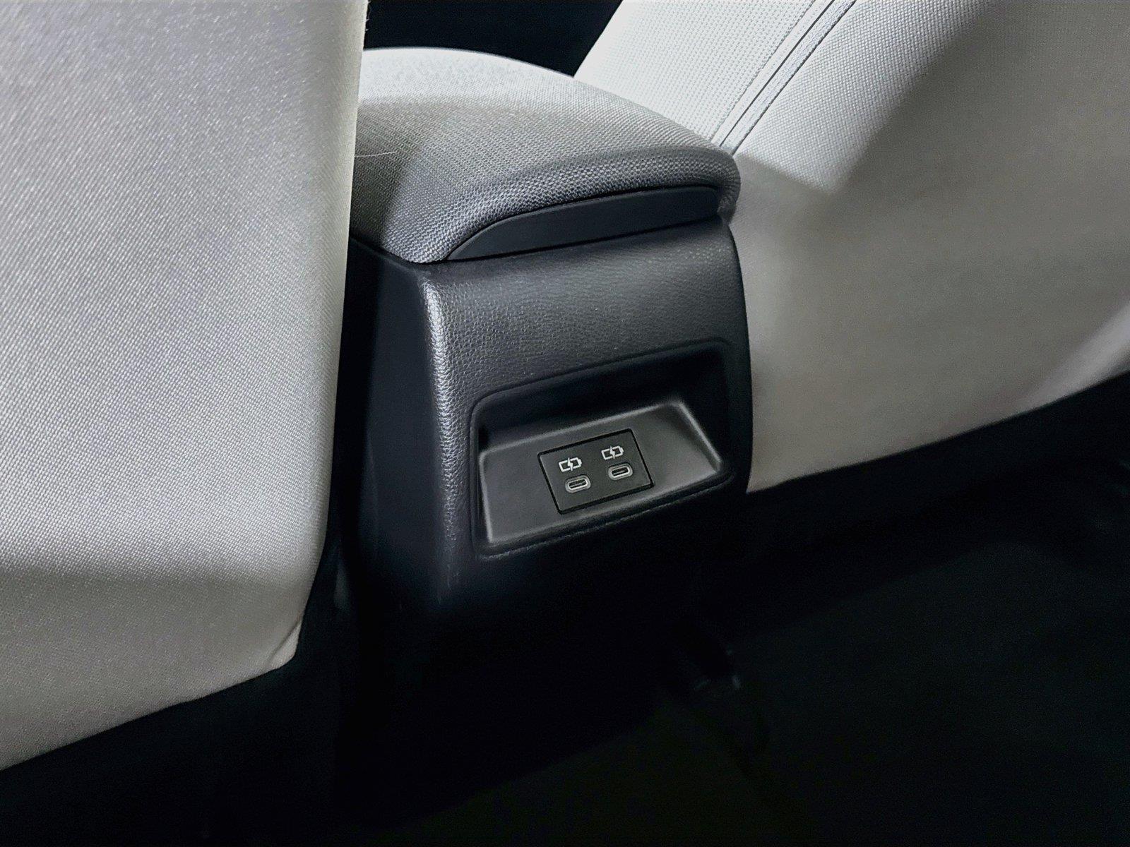 2026 Toyota Corolla LE photo 31