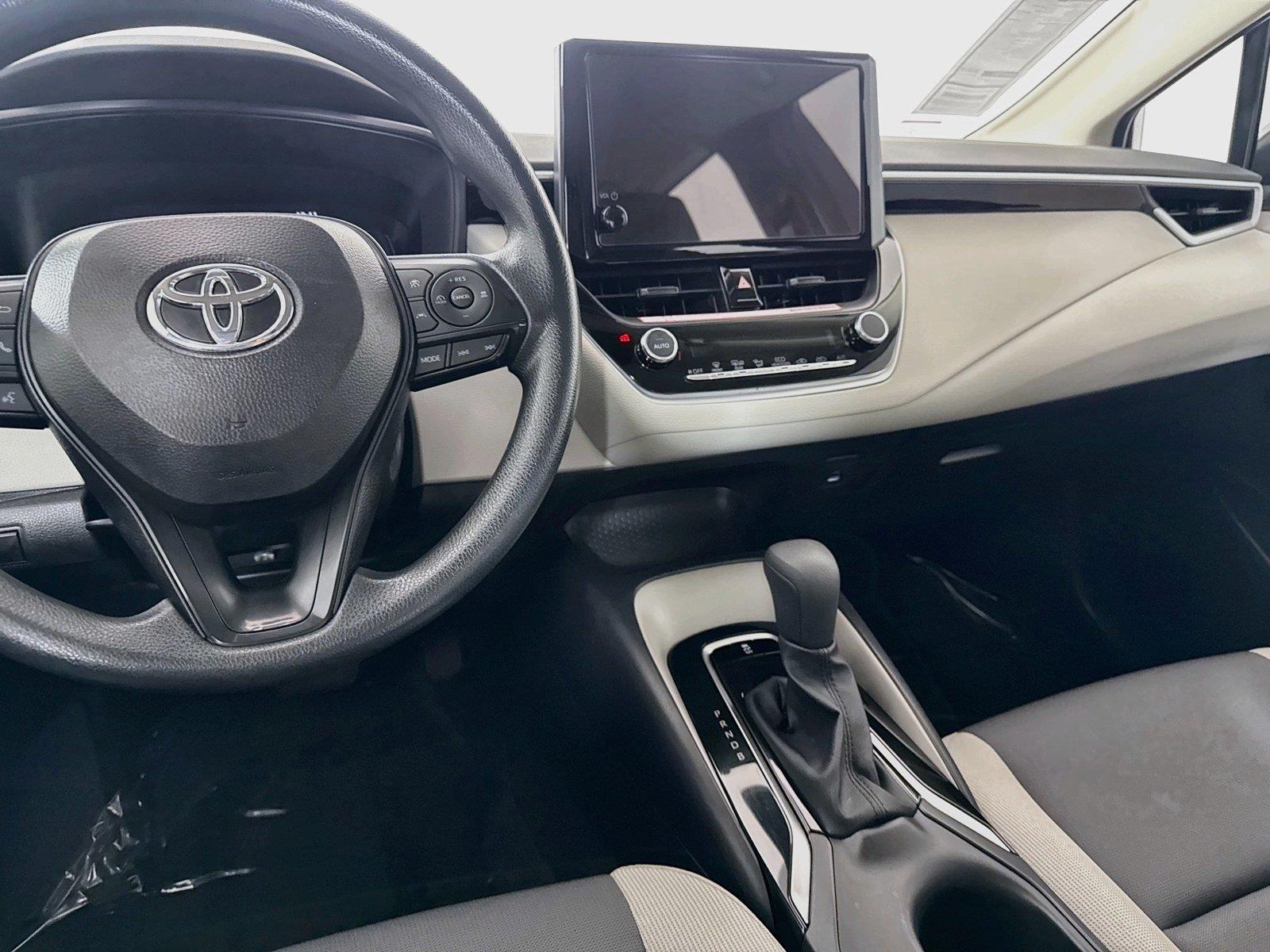 2026 Toyota Corolla LE photo 28