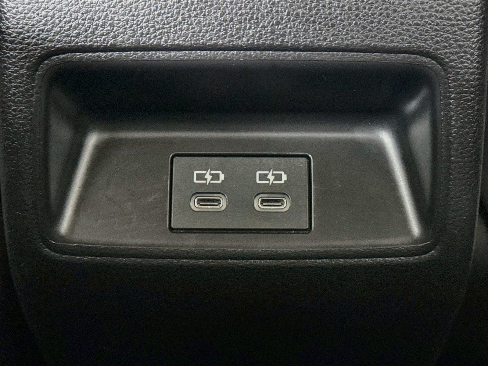 2026 Toyota Corolla LE photo 32