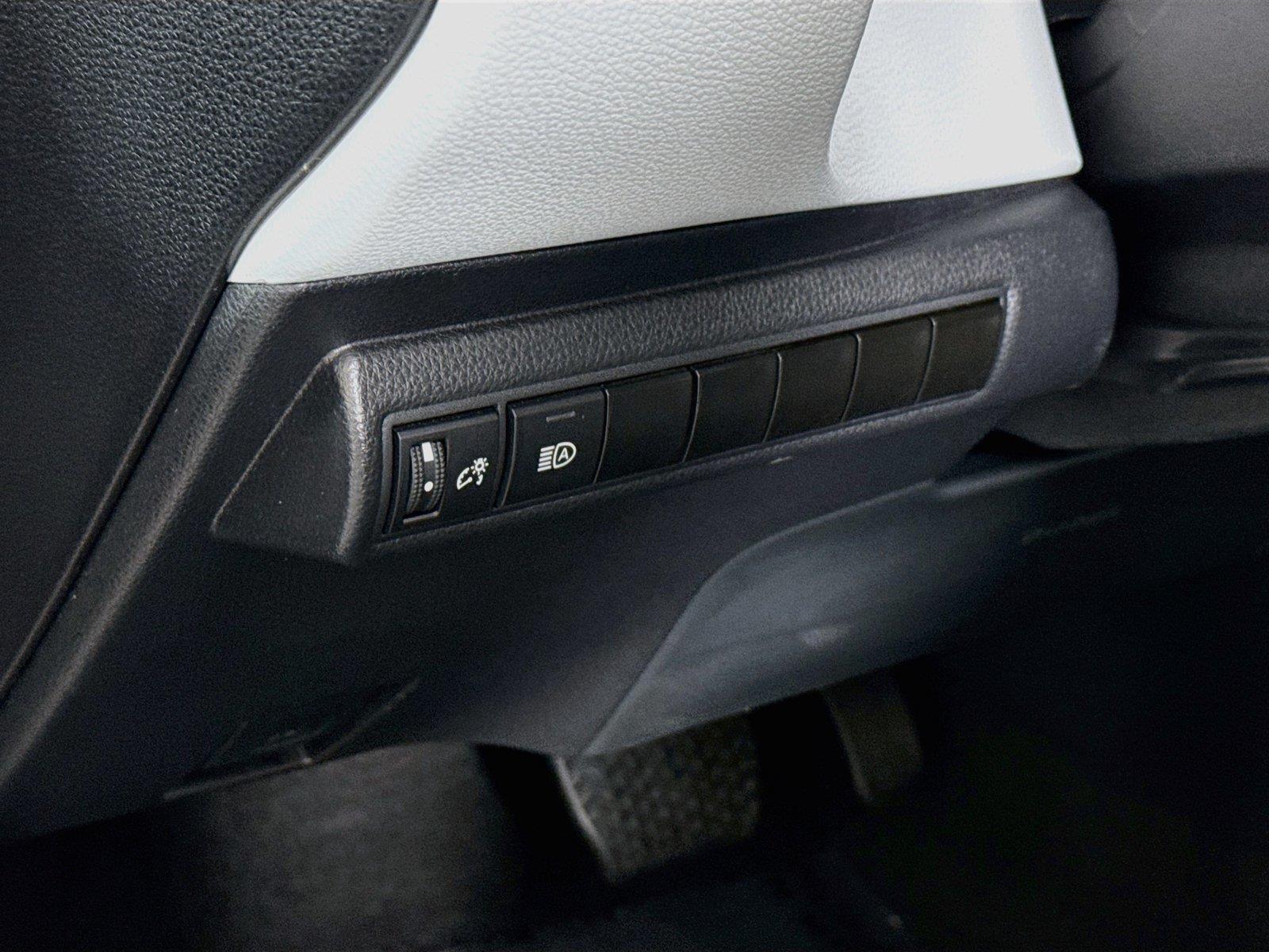 2025 Toyota Corolla FX photo 13