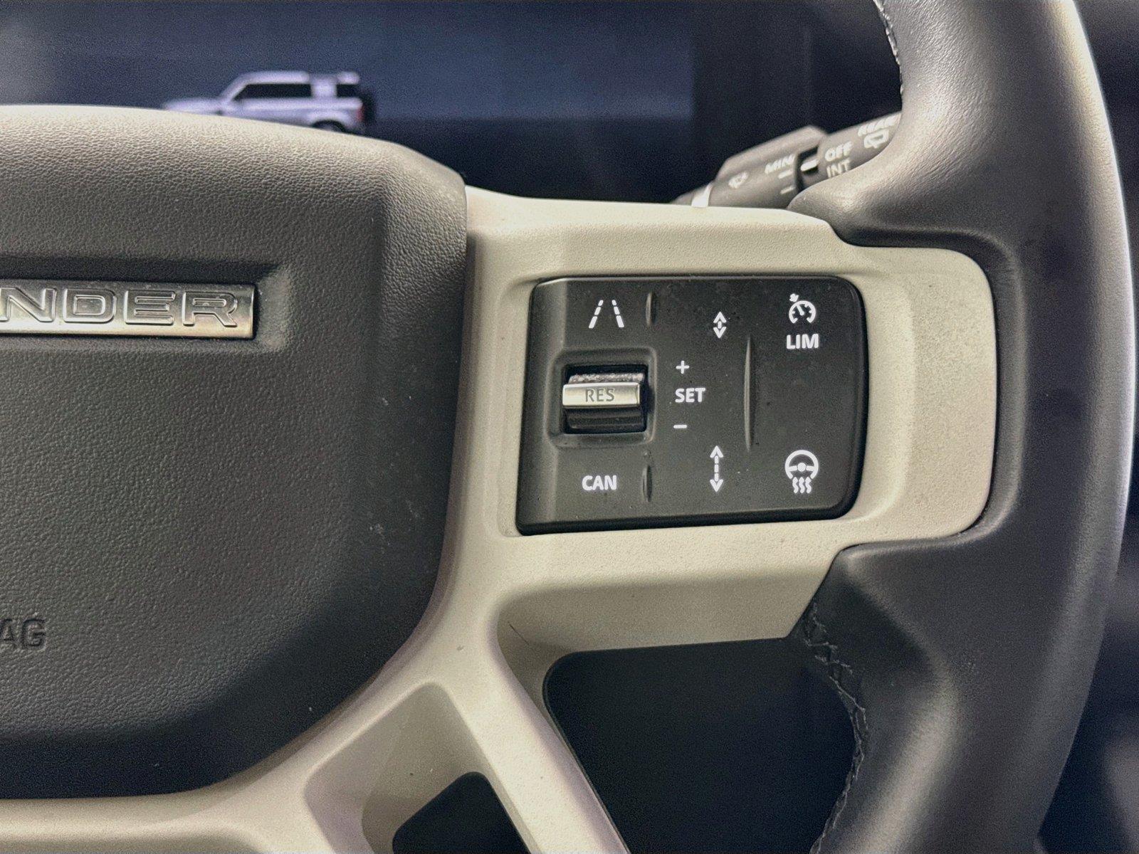 2025 Land Rover Defender X-Dynamic SE photo 19
