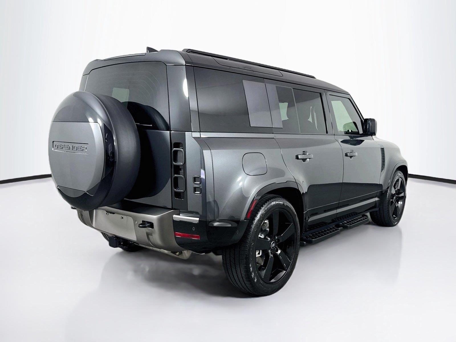 2025 Land Rover Defender