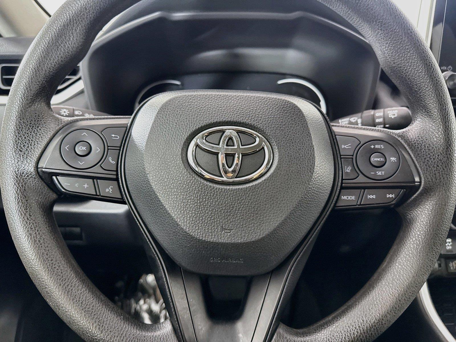 2024 Toyota RAV4 XLE photo 15