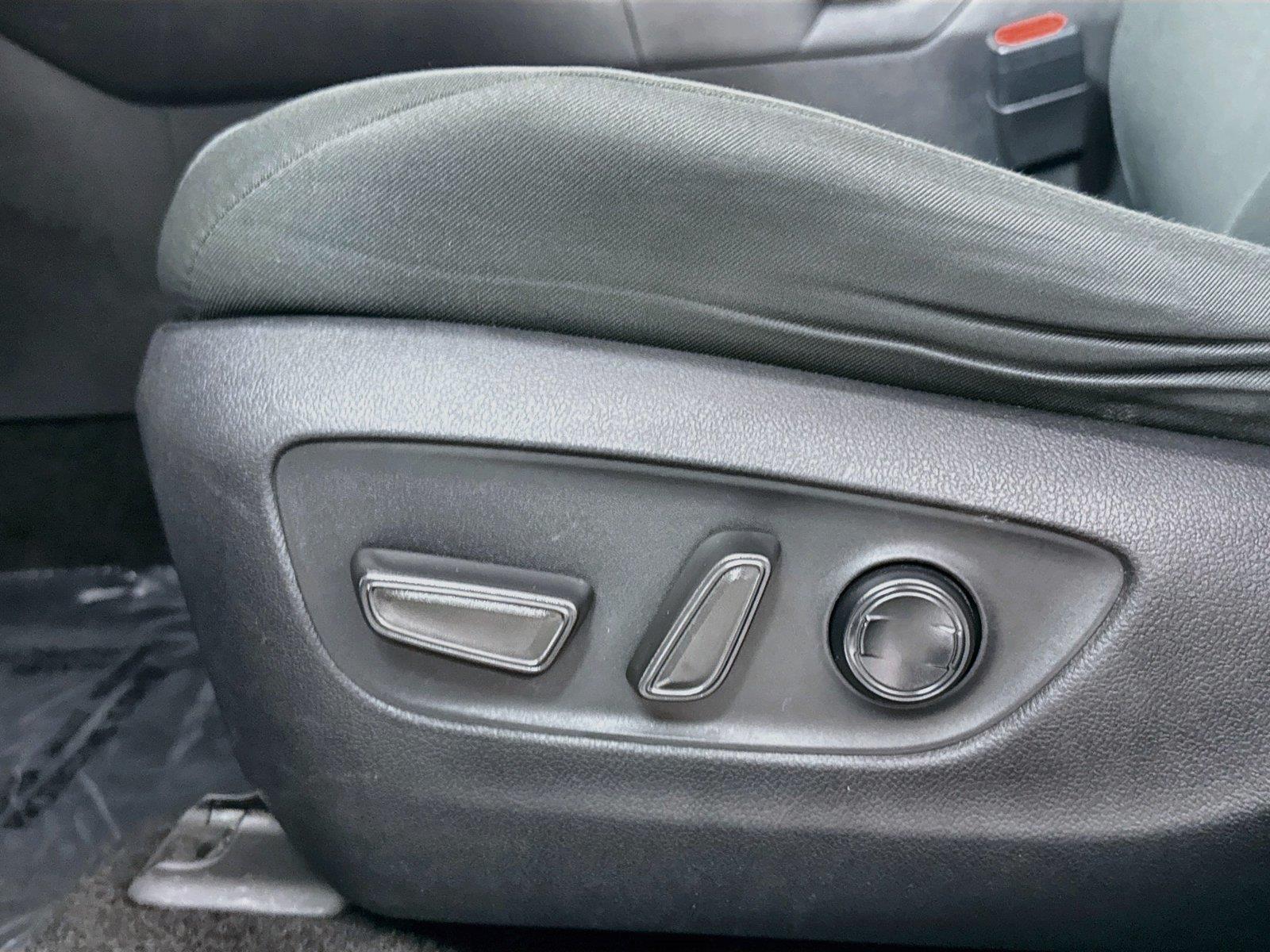 2024 Toyota RAV4 XLE photo 26