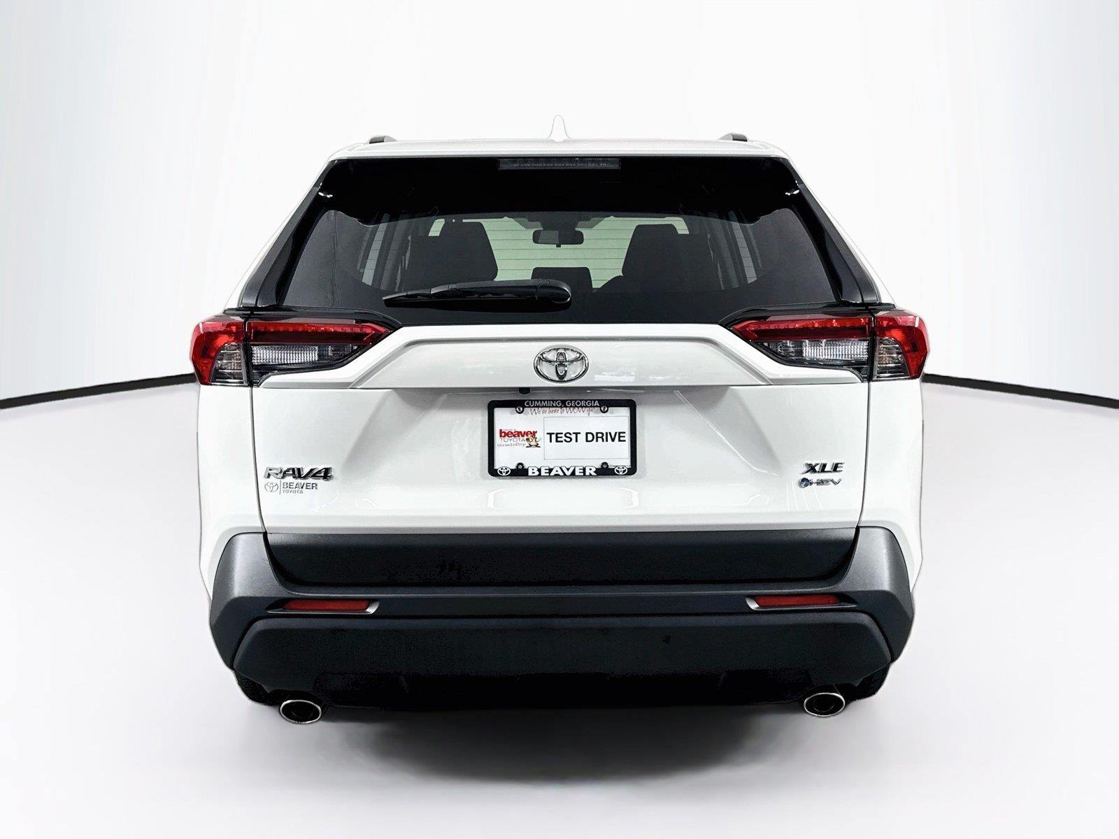 2025 Toyota RAV4 Hybrid XLE photo 10