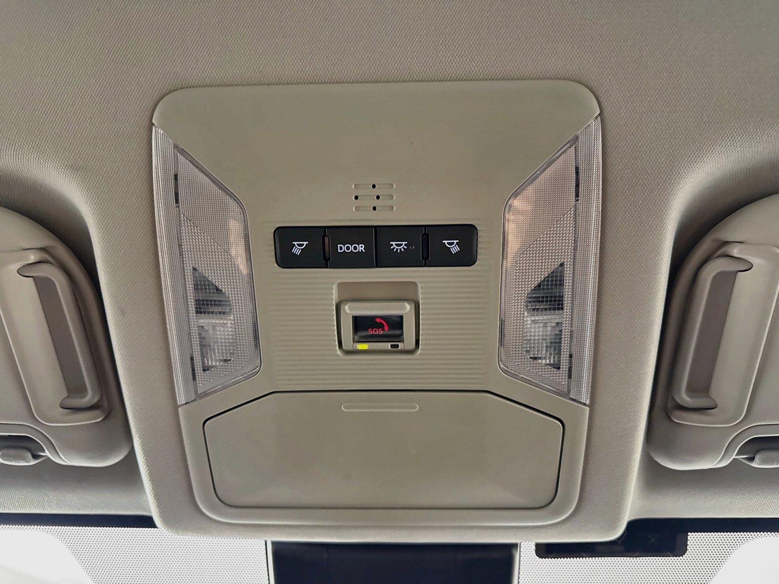 2024 Toyota RAV4 XLE photo 5