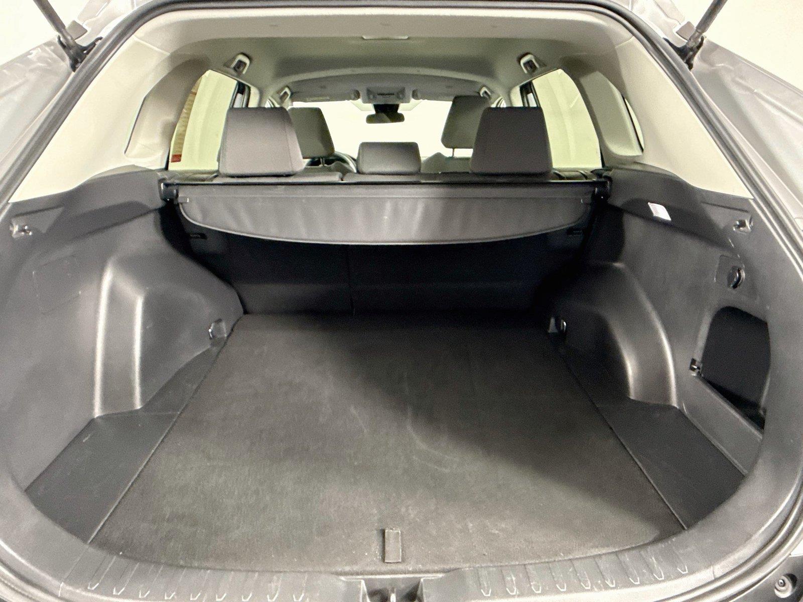 2024 Toyota RAV4 XLE photo 35