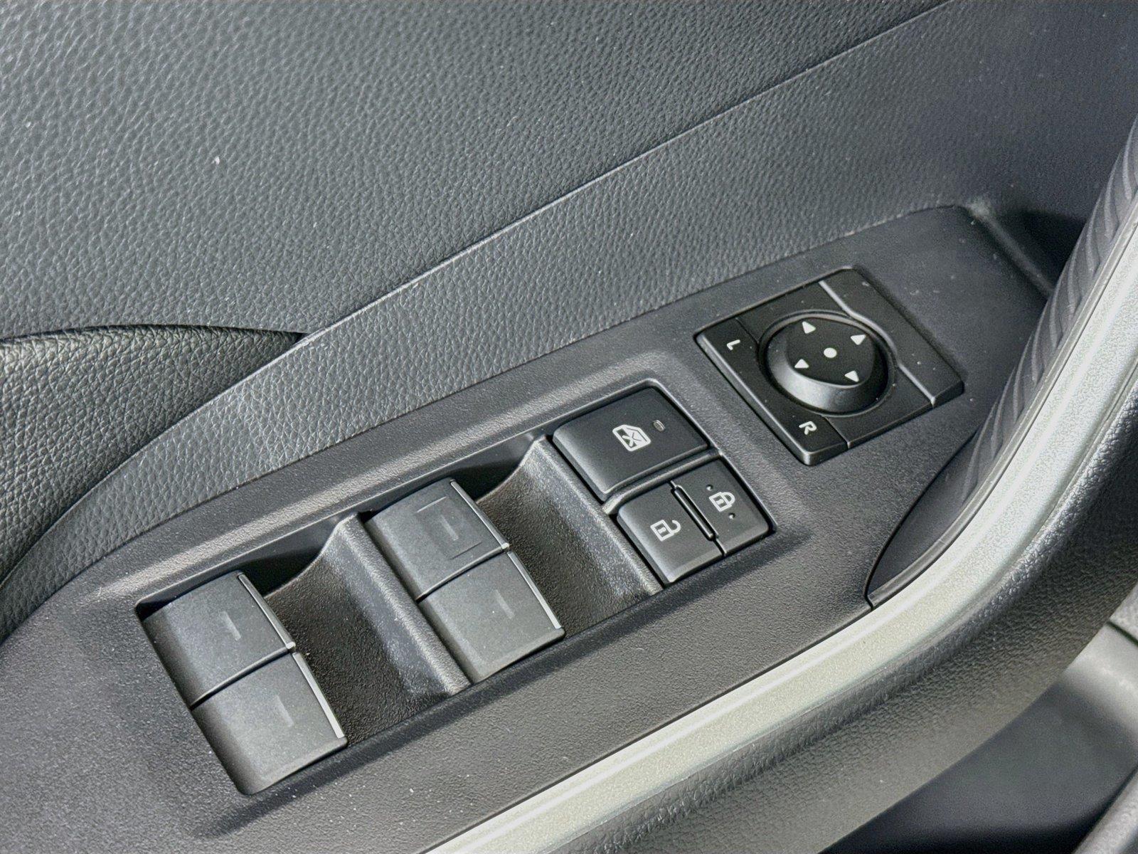 2025 Toyota RAV4 Hybrid XLE photo 25