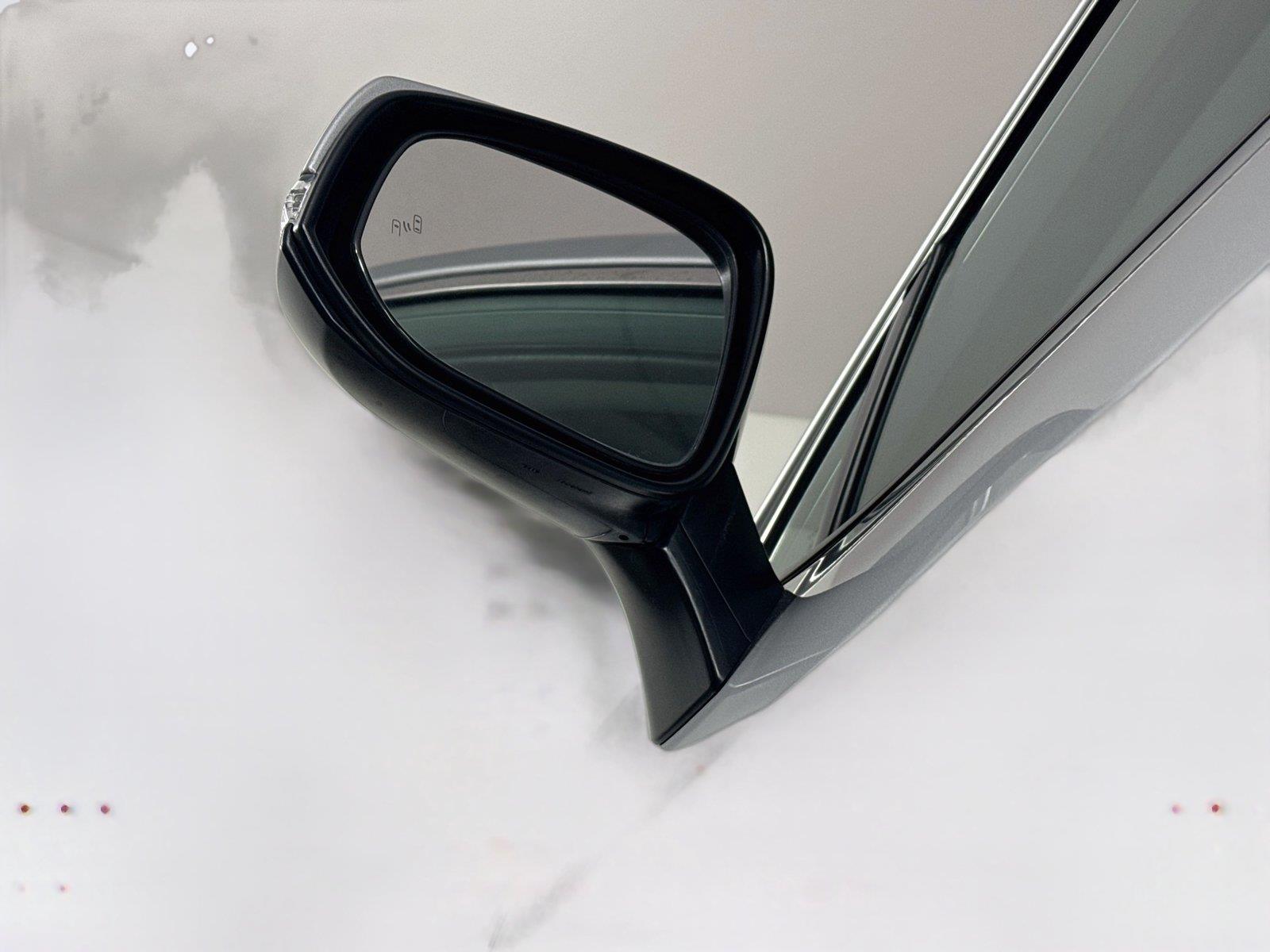 2024 Toyota RAV4 XLE photo 4