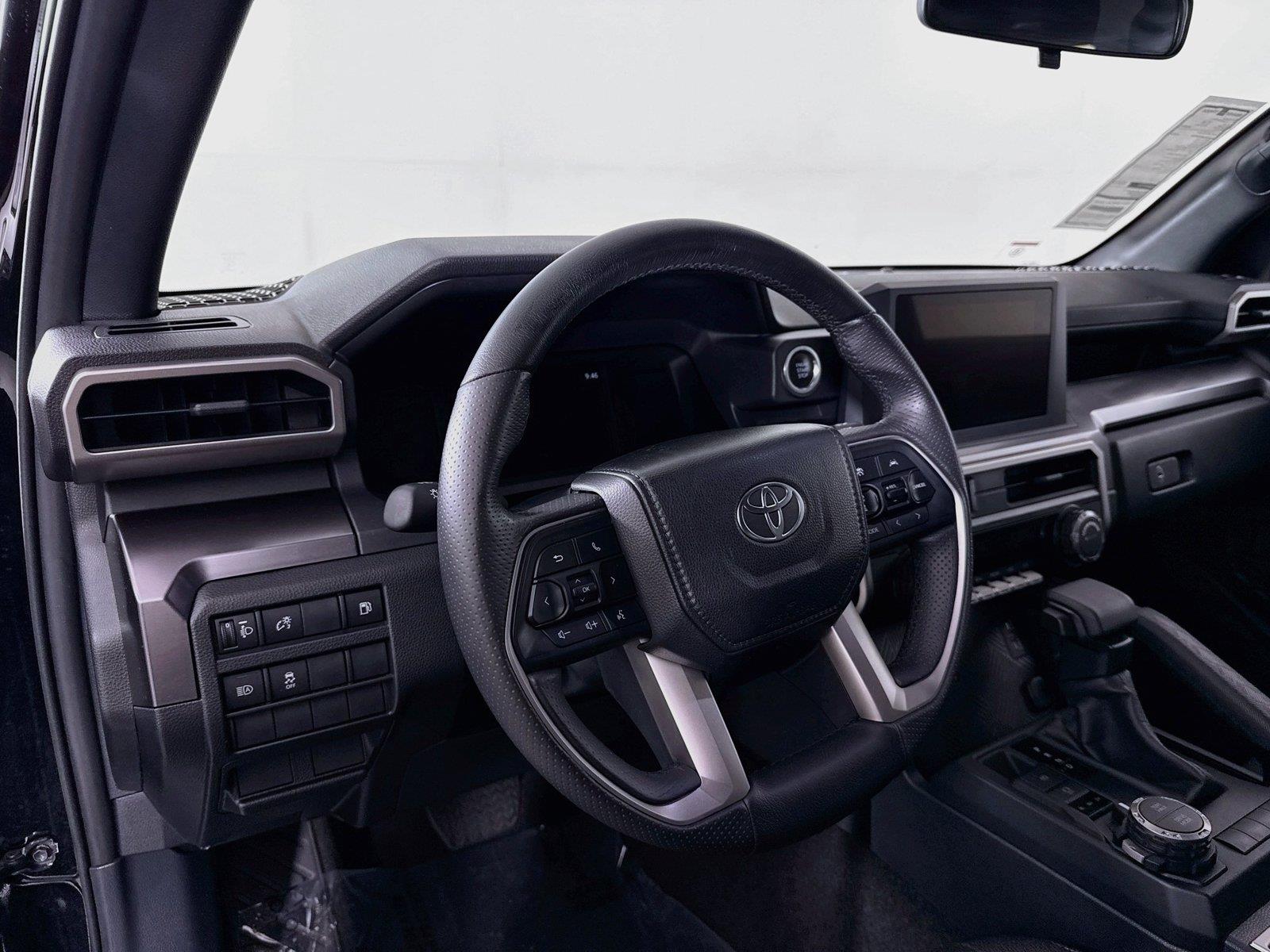 2025 Toyota 4Runner SR5 photo 3