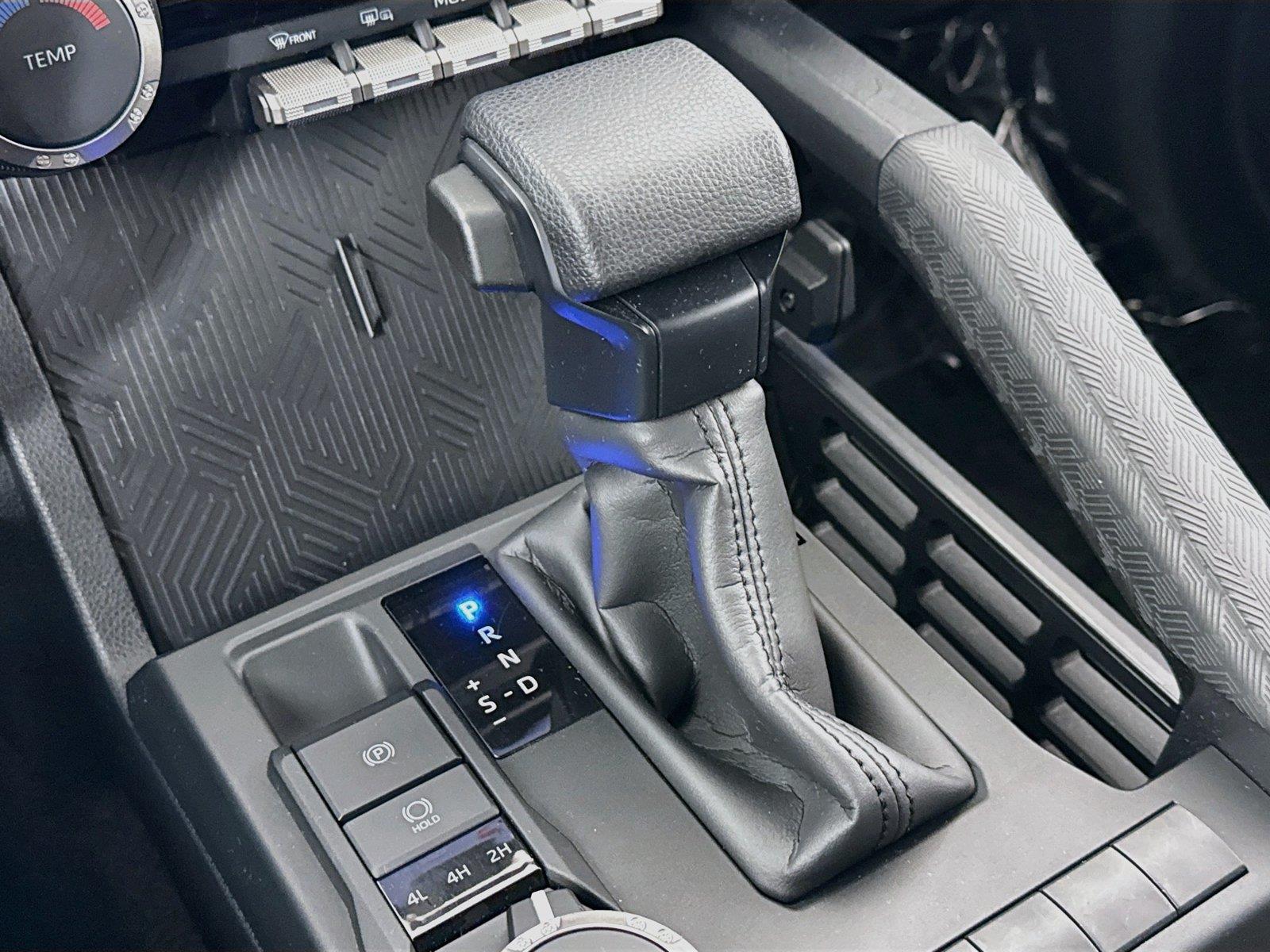 2025 Toyota 4Runner SR5 photo 22