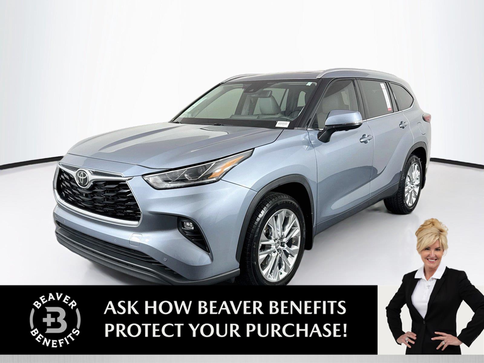 Moon Dust 2023 Toyota Highlander SUV / Crossover Front-Wheel Drive Automatic