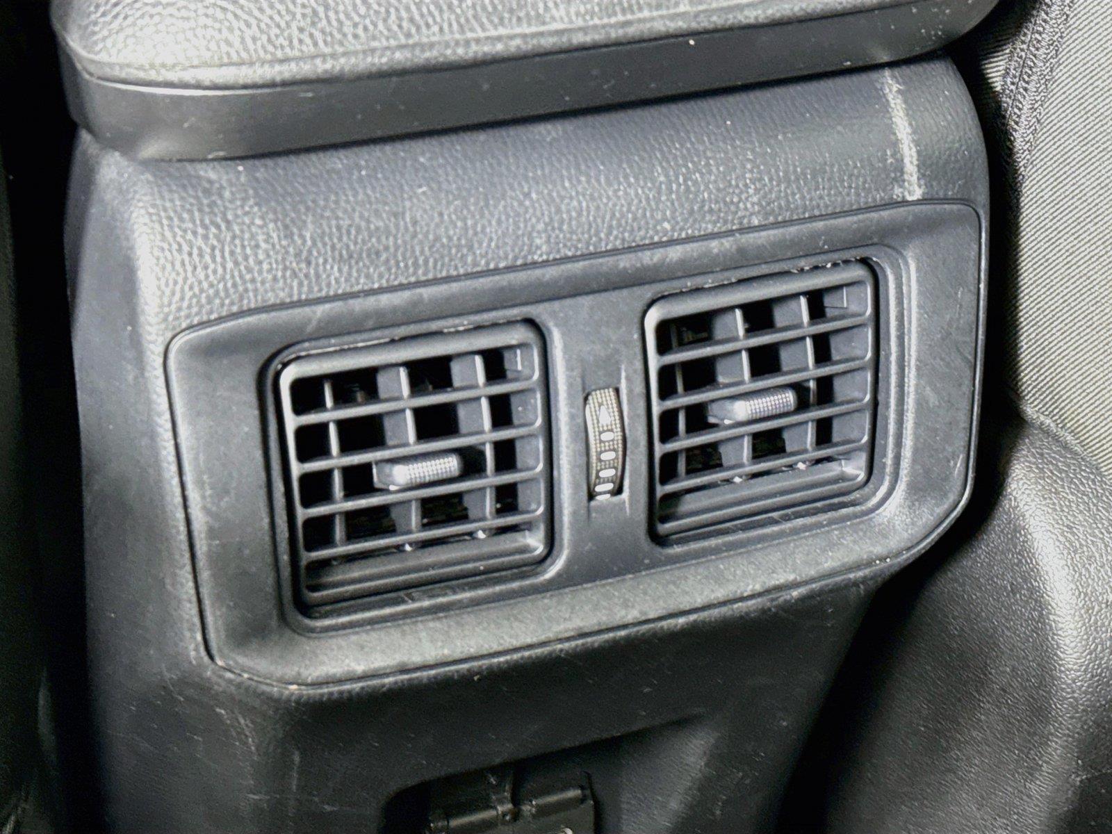 2025 Toyota RAV4 Hybrid XLE photo 35