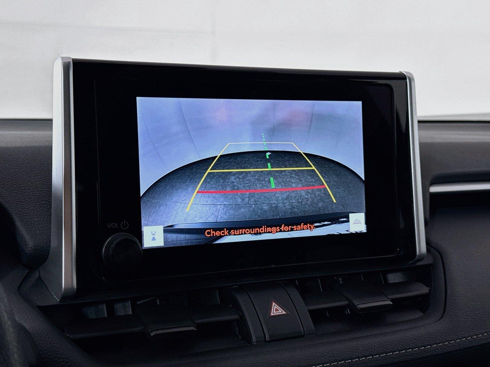 2025 Toyota RAV4 Hybrid XLE photo 23