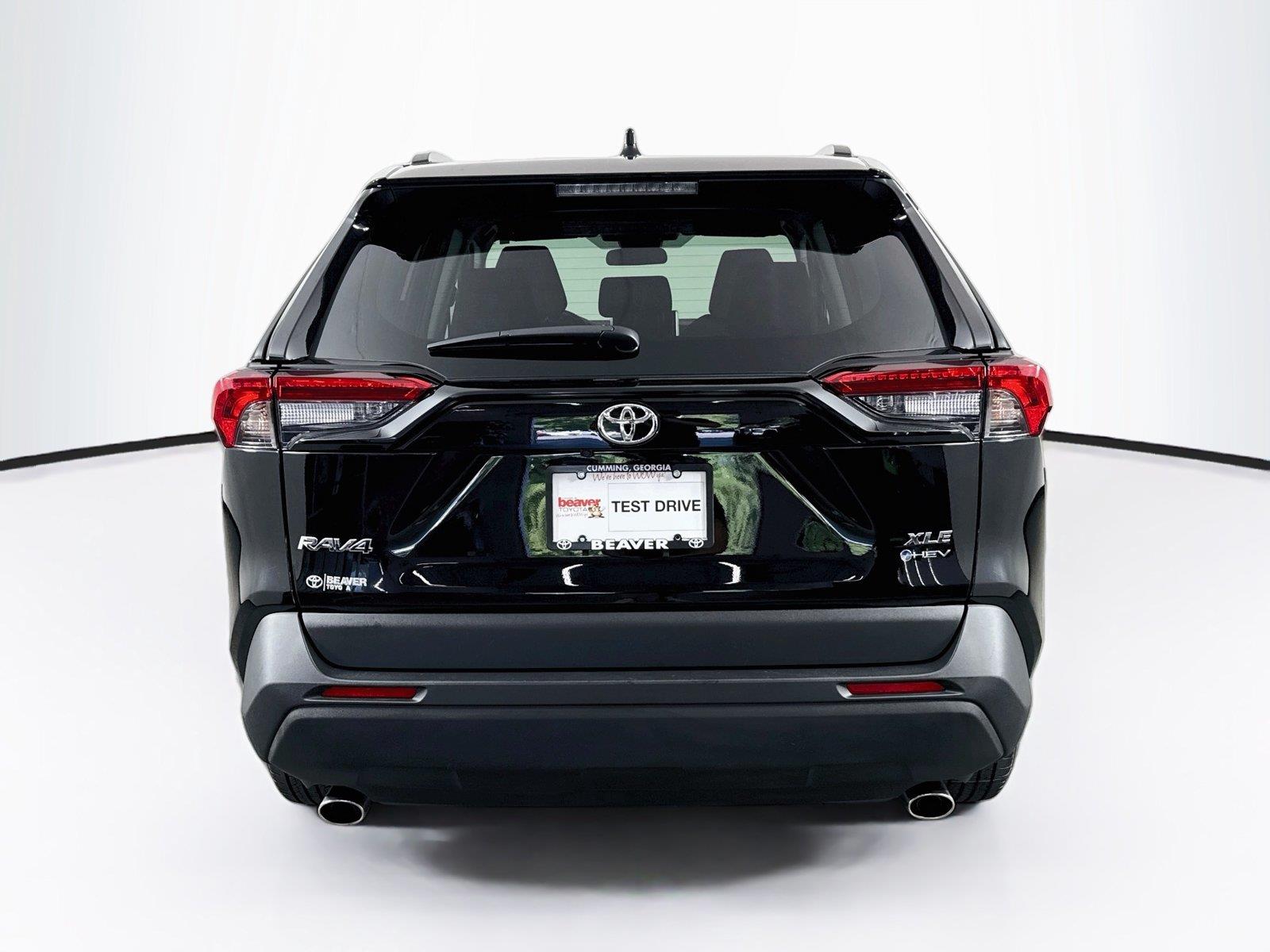2025 Toyota RAV4 Hybrid XLE photo 11