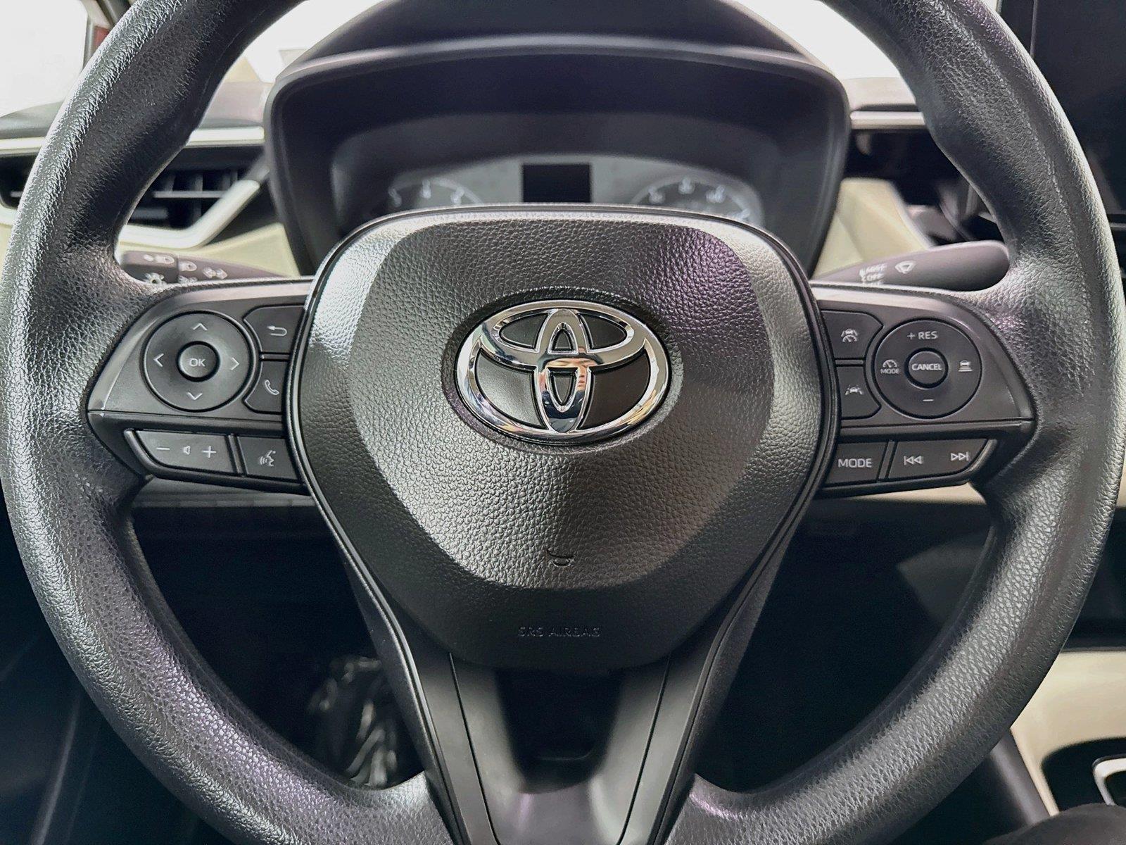 2025 Toyota Corolla LE photo 15